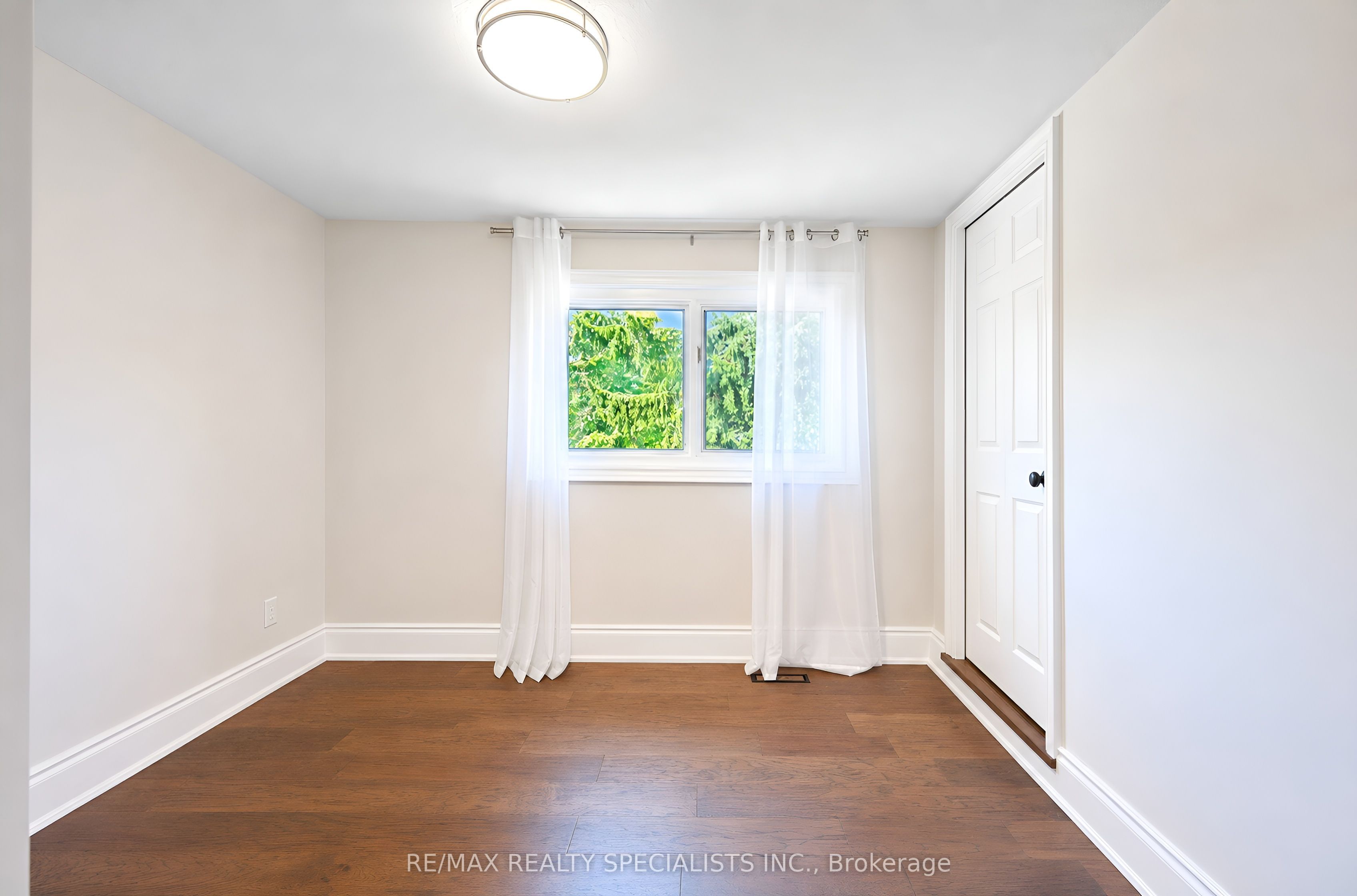 8 Culham Street Property Photo 28
