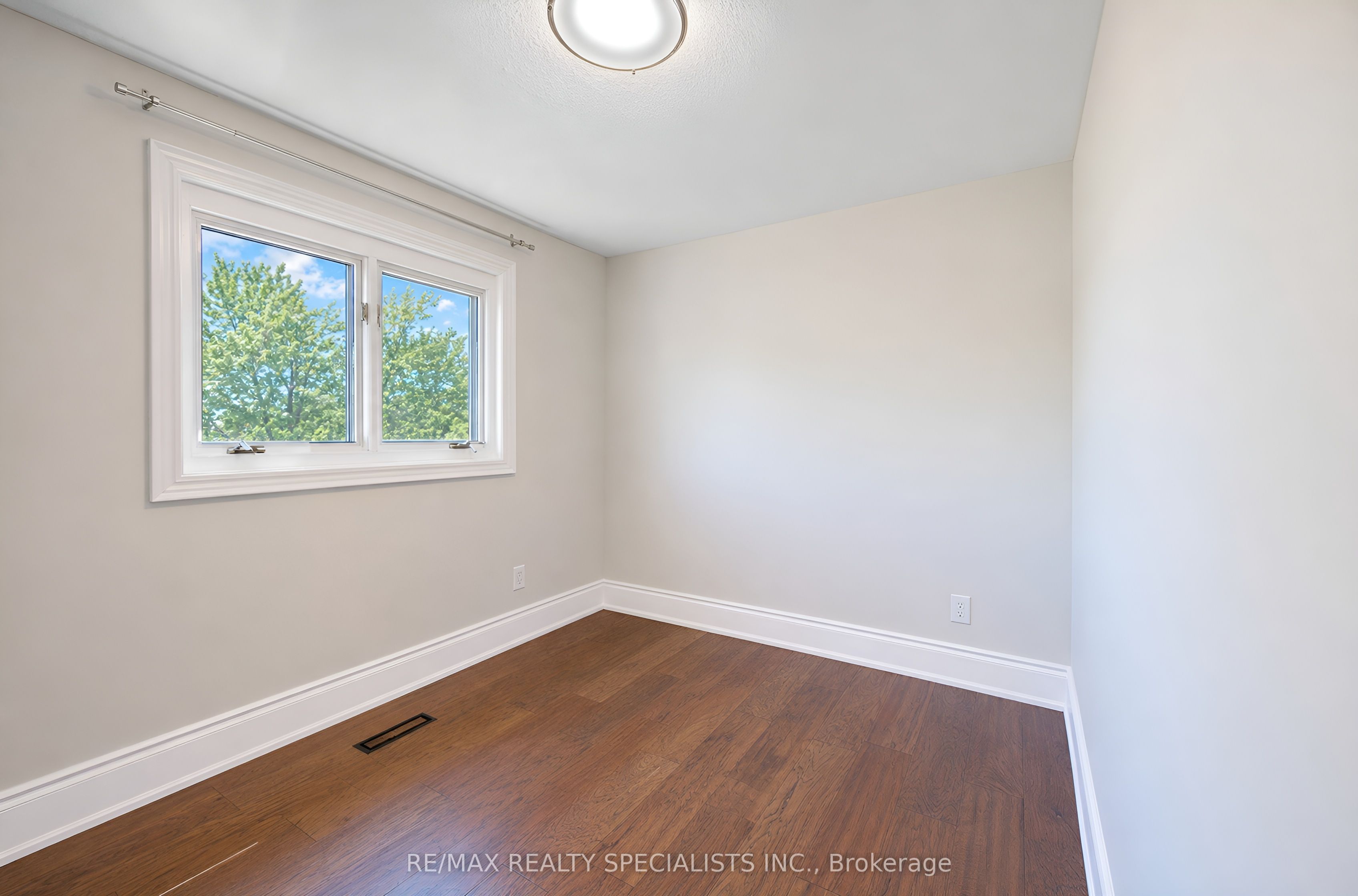 8 Culham Street Property Photo 30