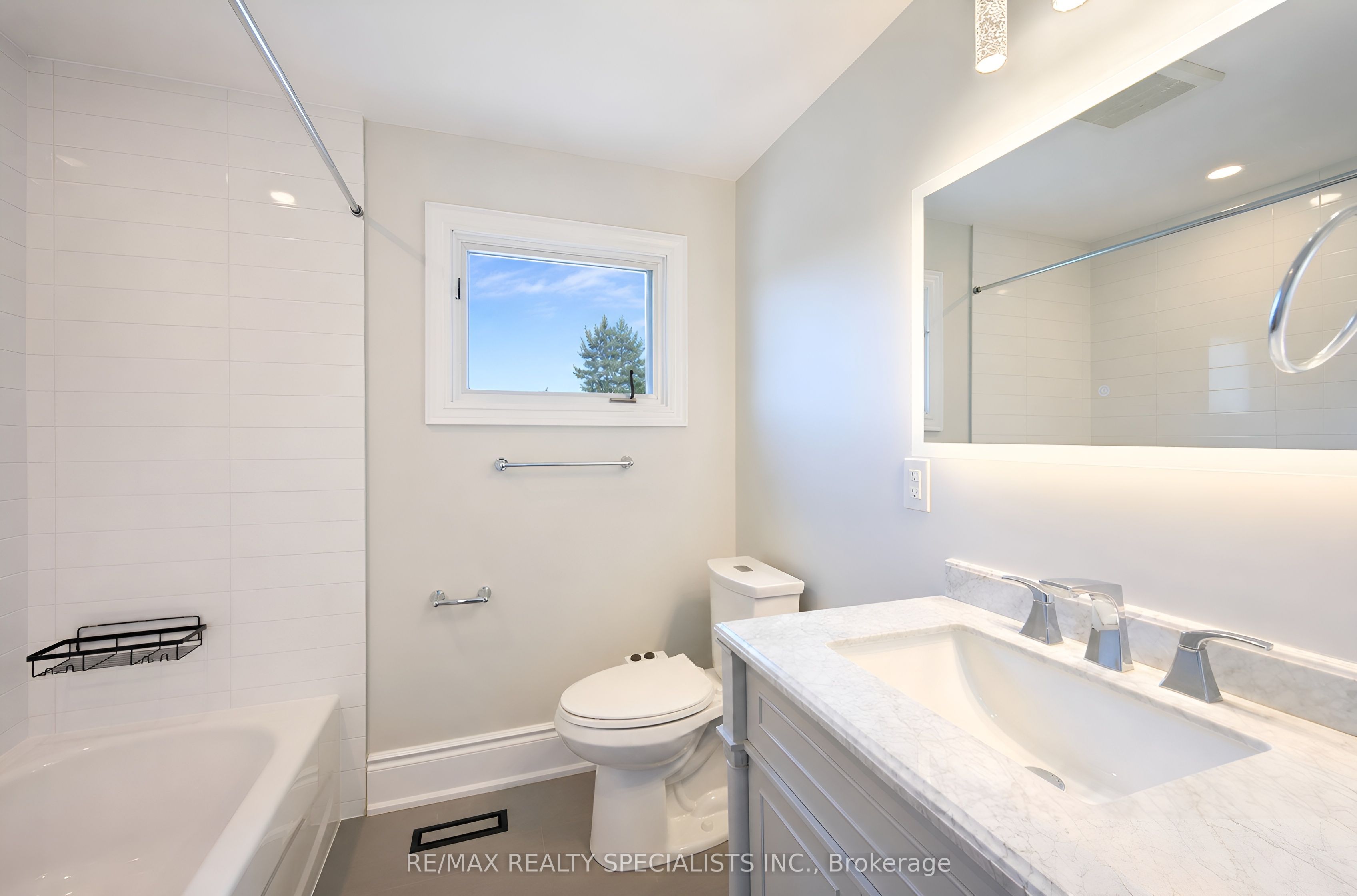 8 Culham Street Property Photo 32