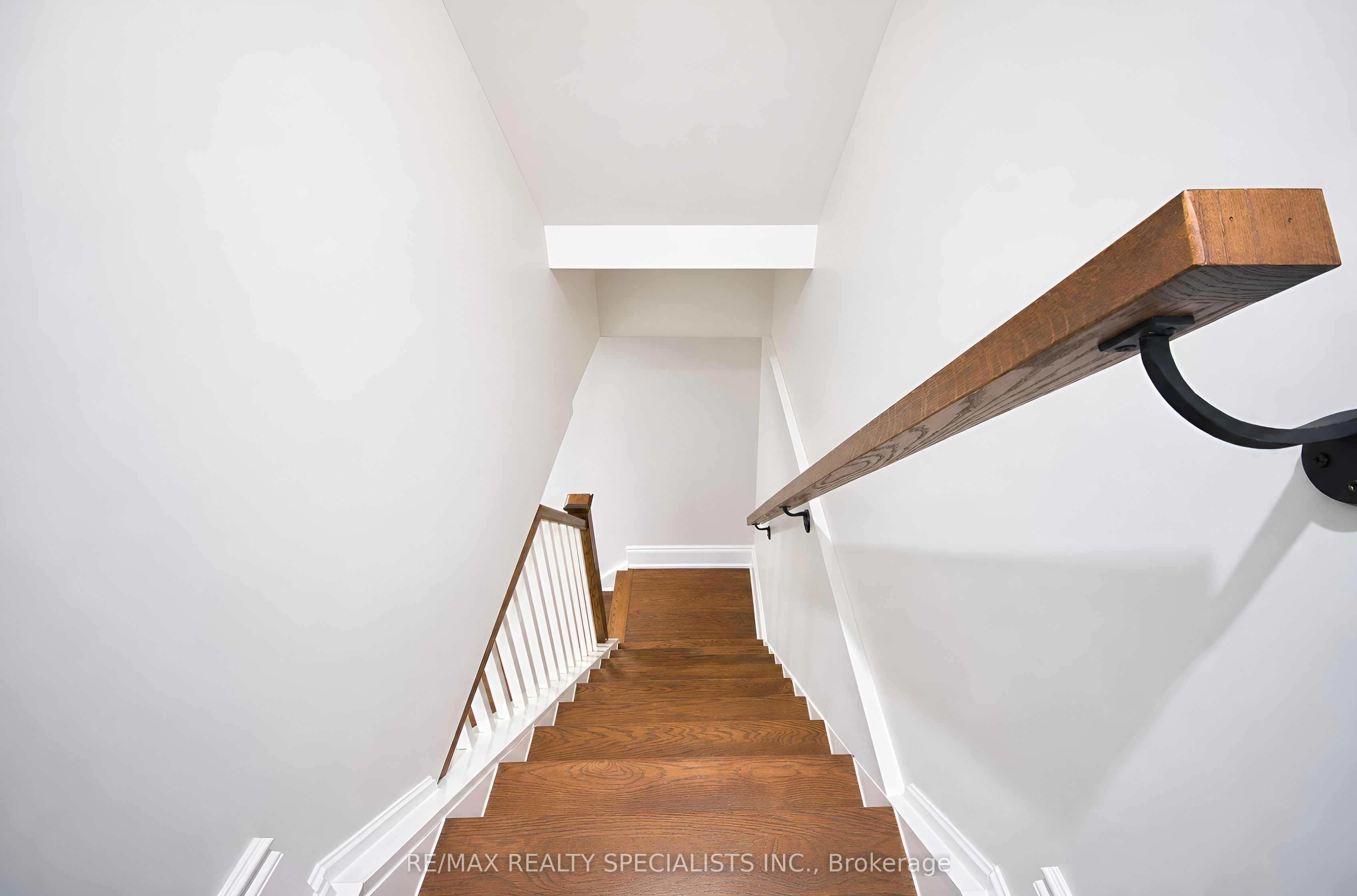 8 Culham Street Property Photo 33