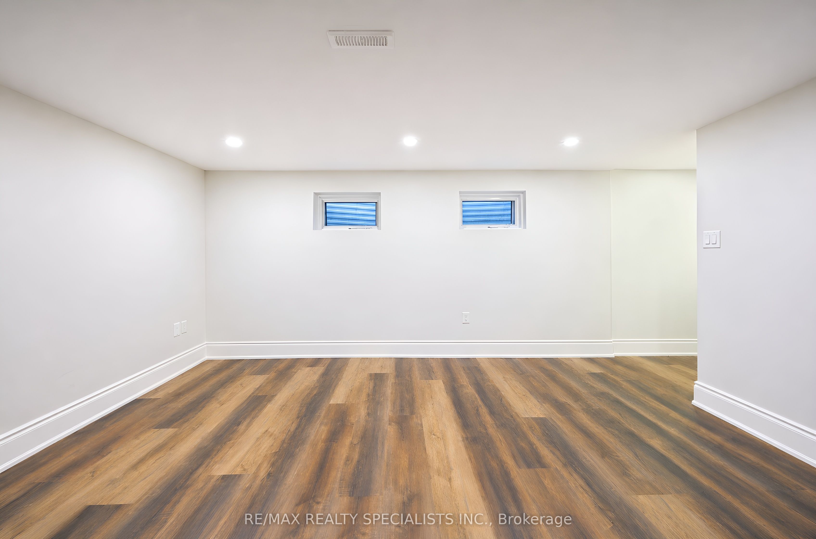 8 Culham Street Property Photo 38