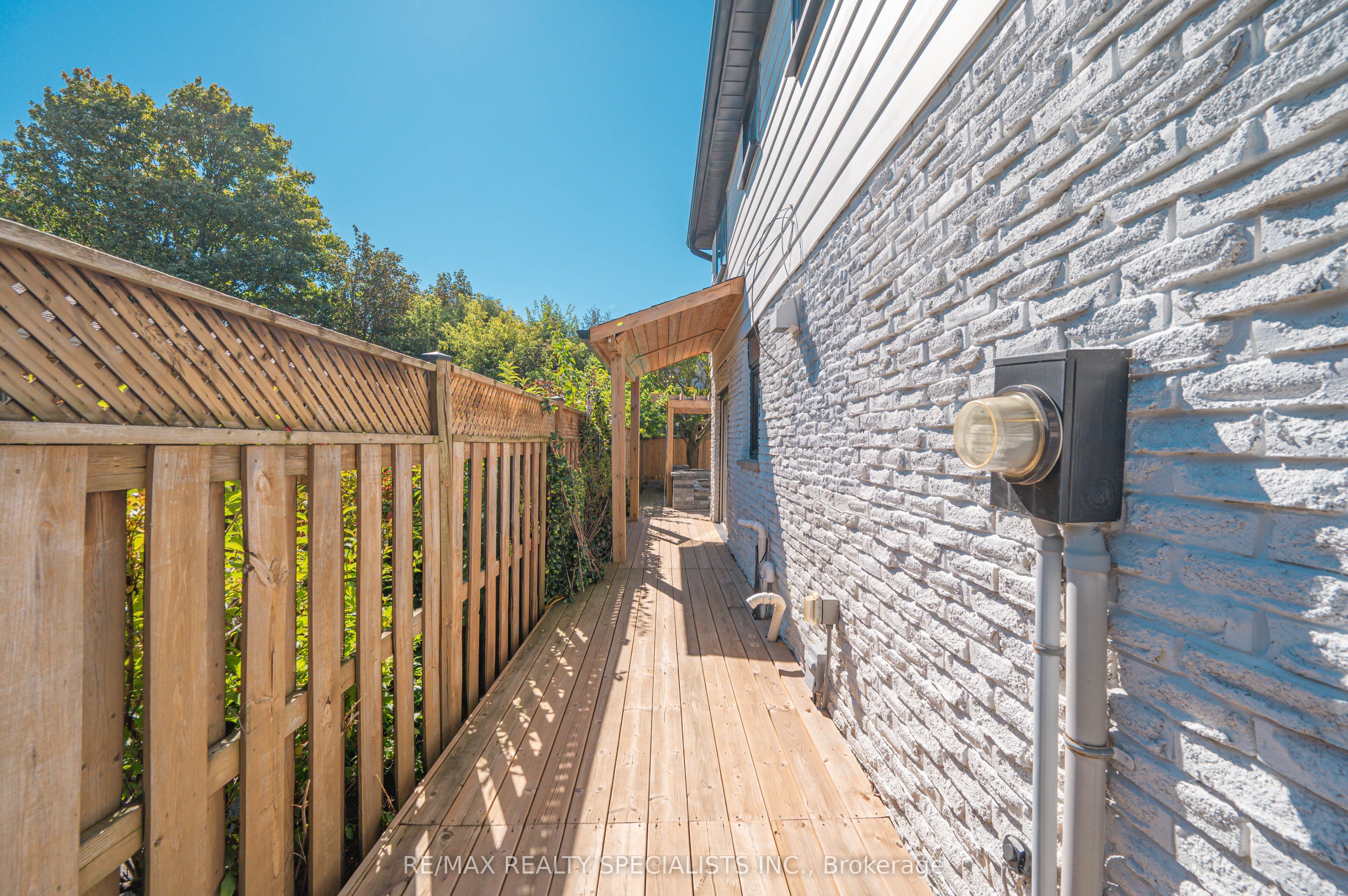8 Culham Street Property Photo 43
