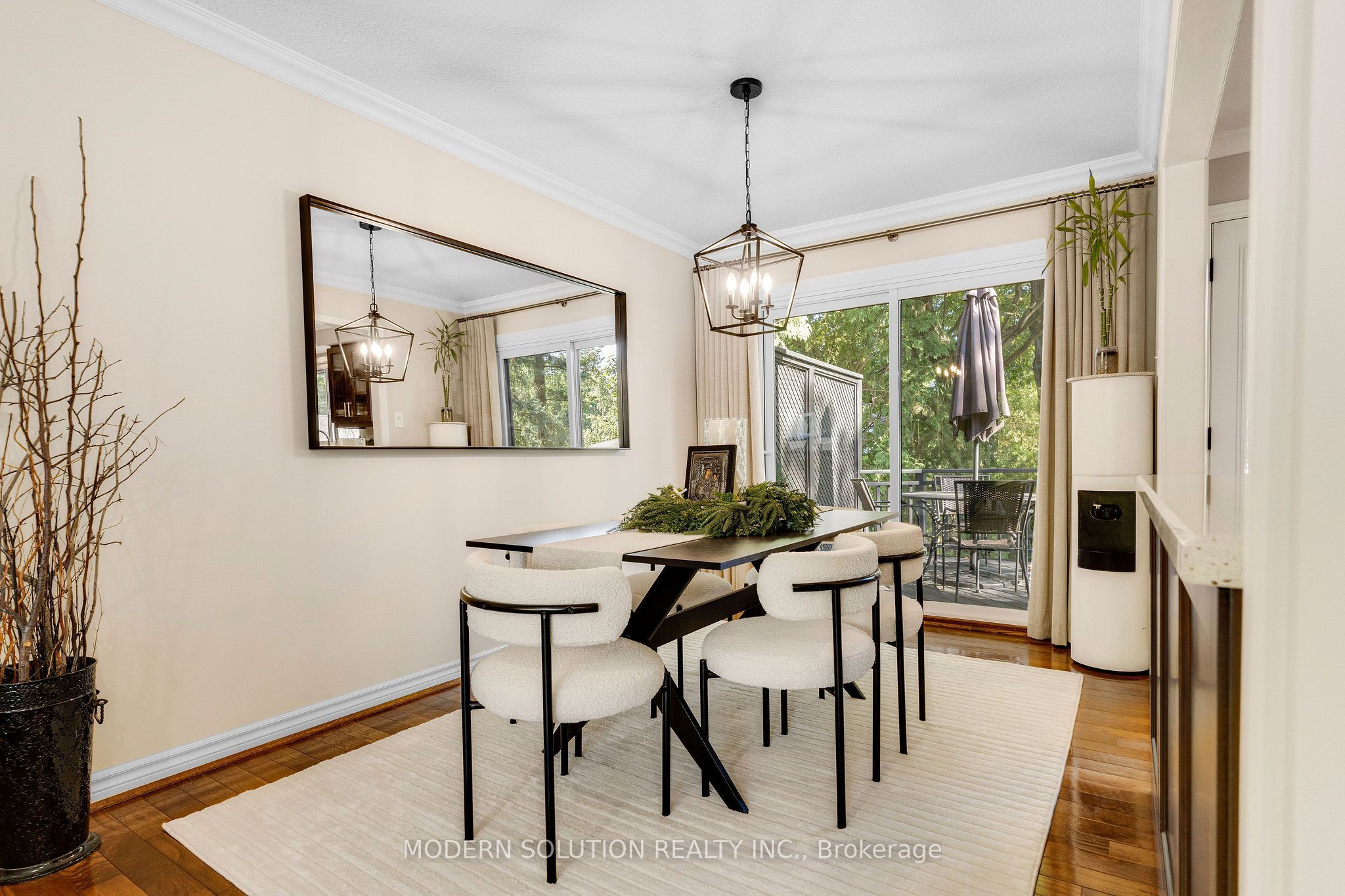 2250 Dunedin Road Property Photo 12