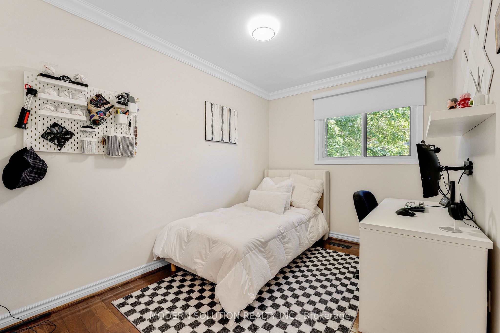 2250 Dunedin Road Property Photo 18