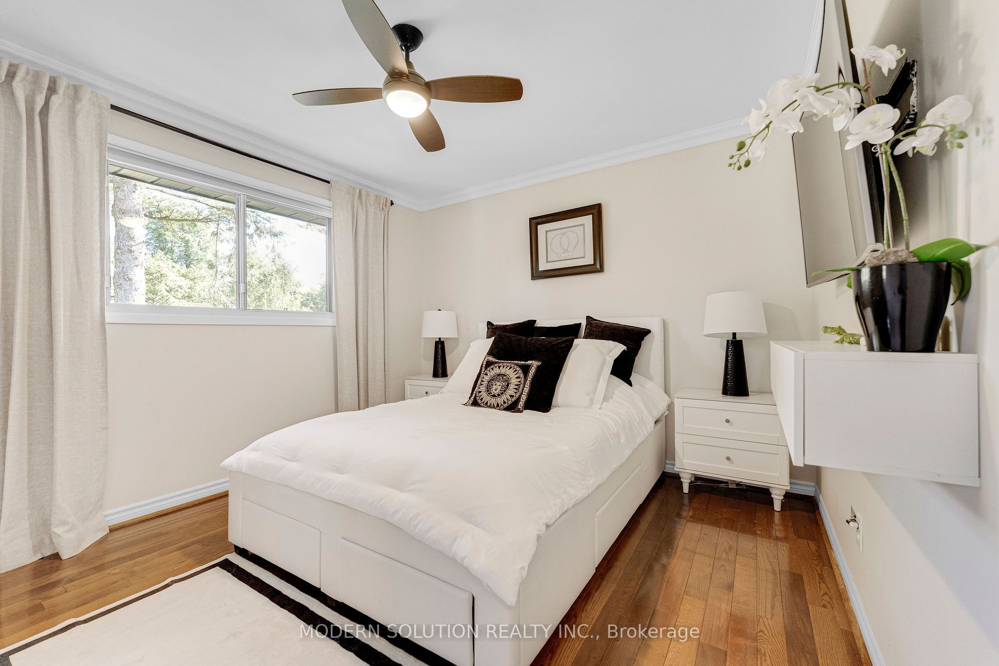 2250 Dunedin Road Property Photo 20