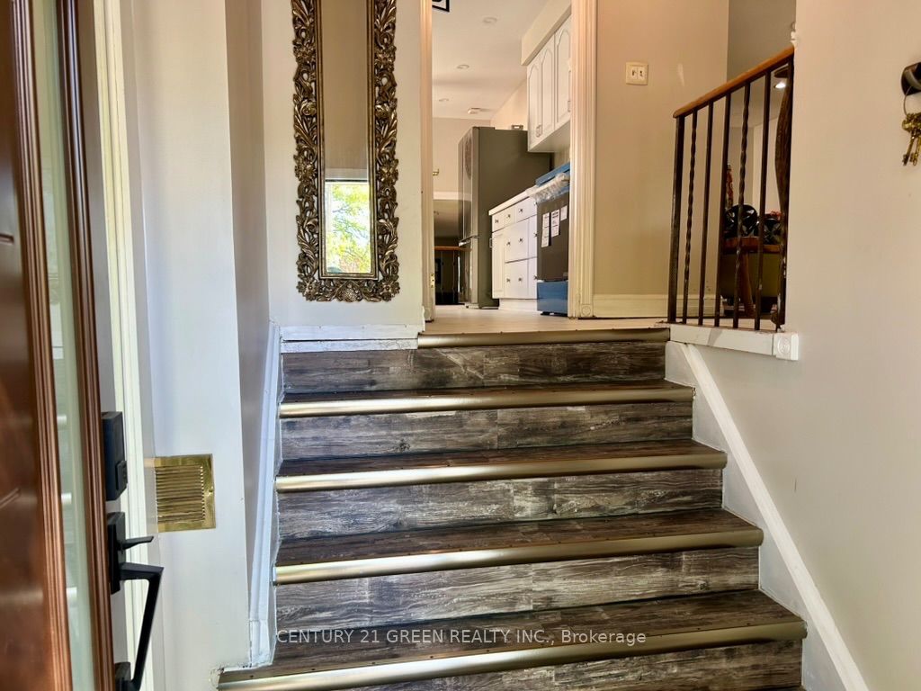 4252 Tea Garden Circle Property Photo 4