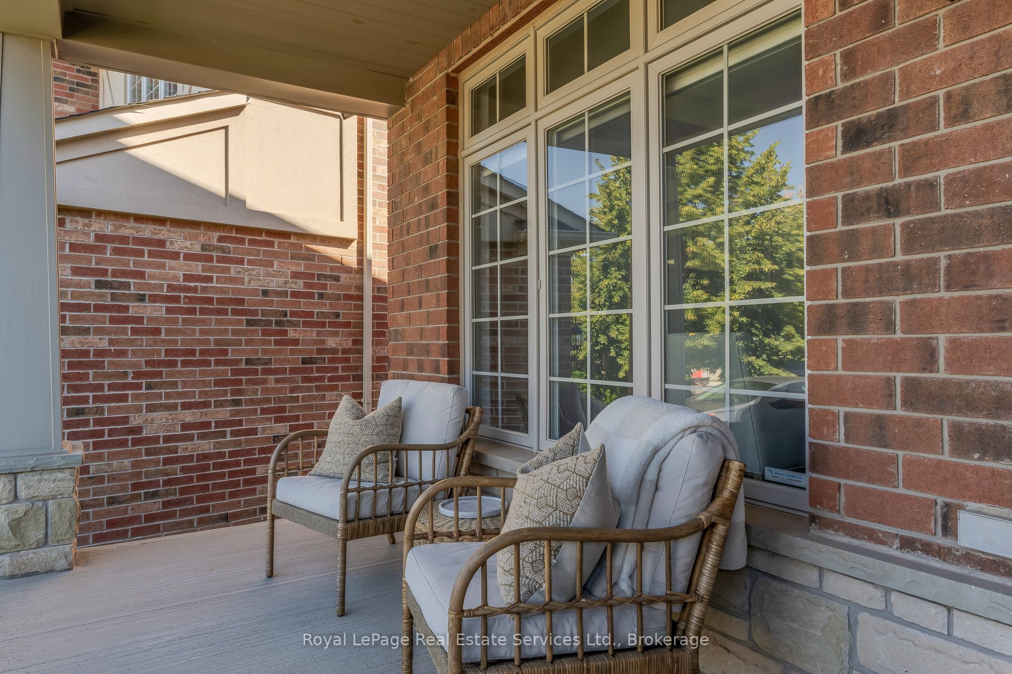 2271 Littondale Lane Property Photo 4