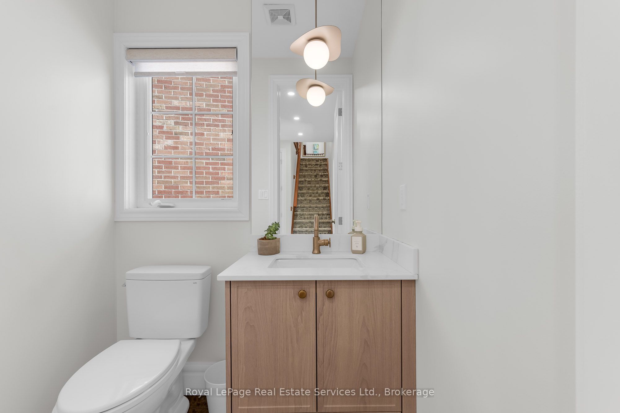 2271 Littondale Lane Property Photo 12