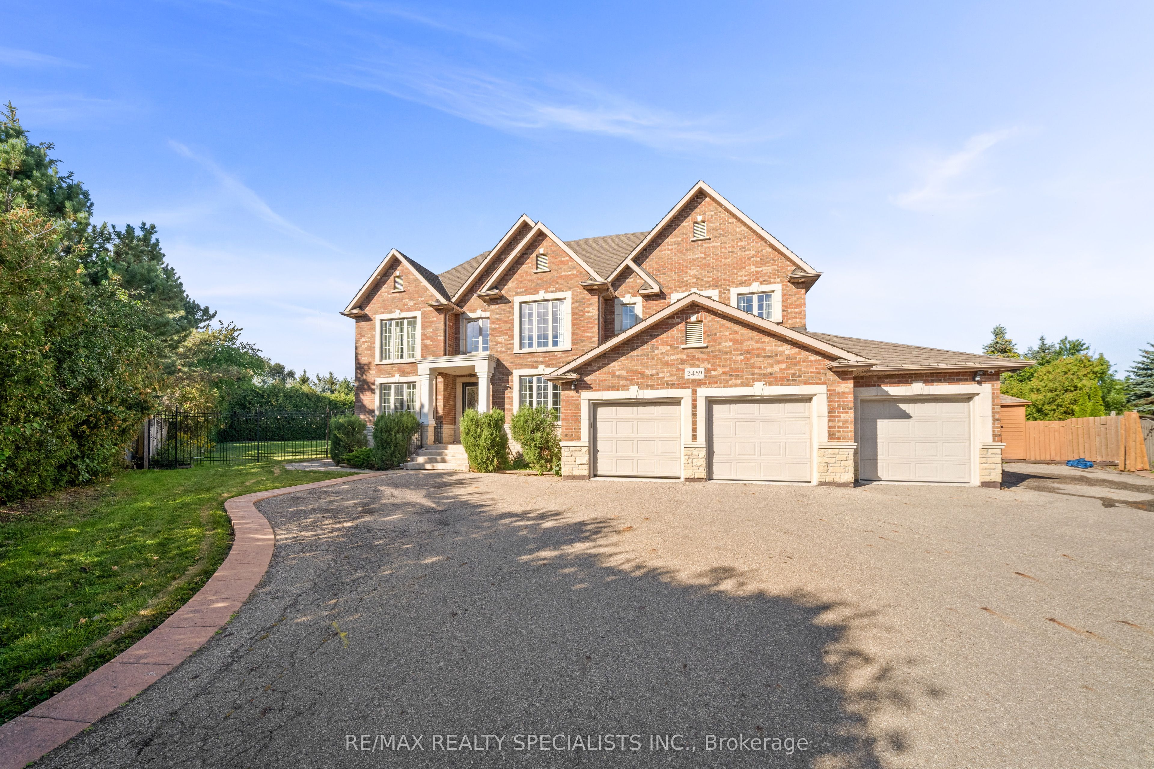 2489 Olinda Court