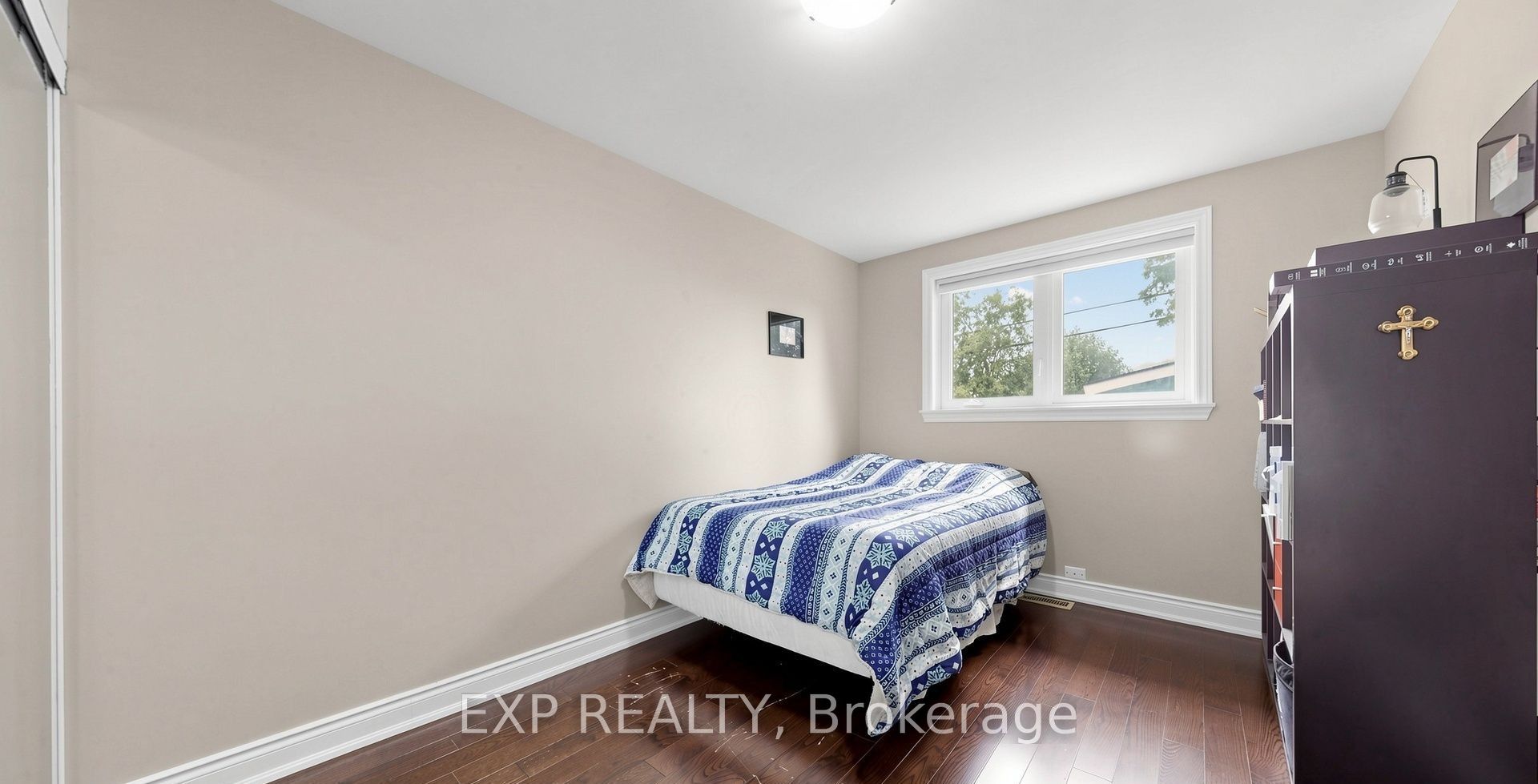 71 Addington Crescent Main Property Photo 15