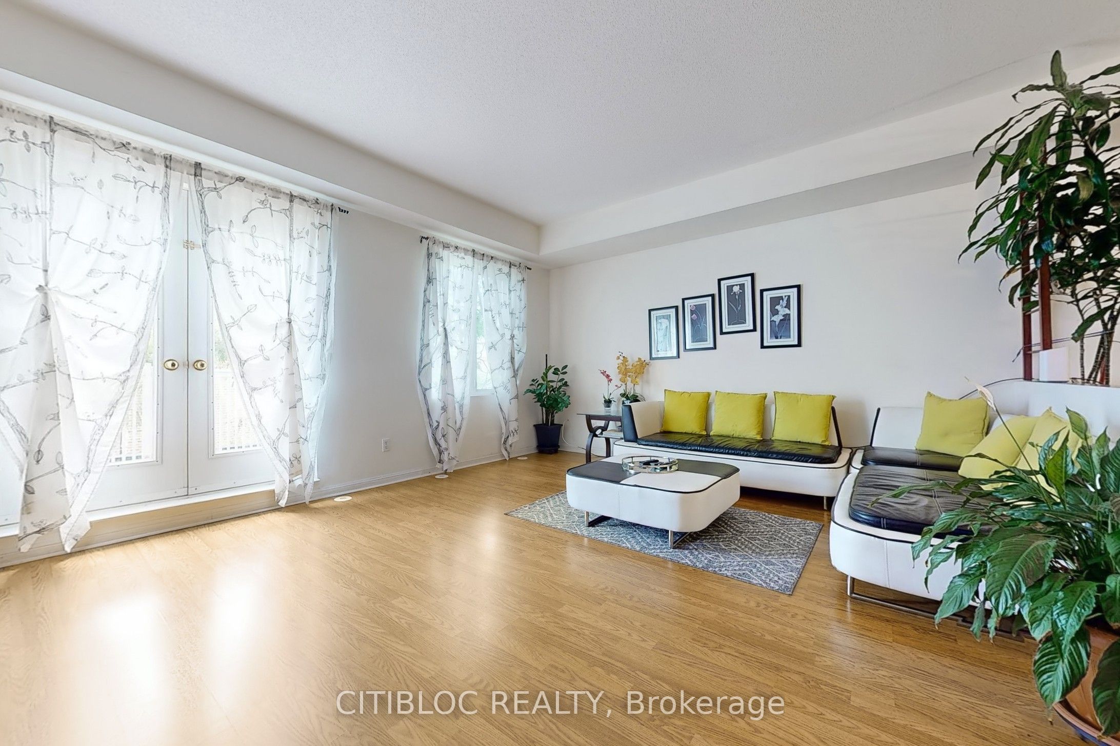 3029 Finch Avenue W 13 Property Photo 2