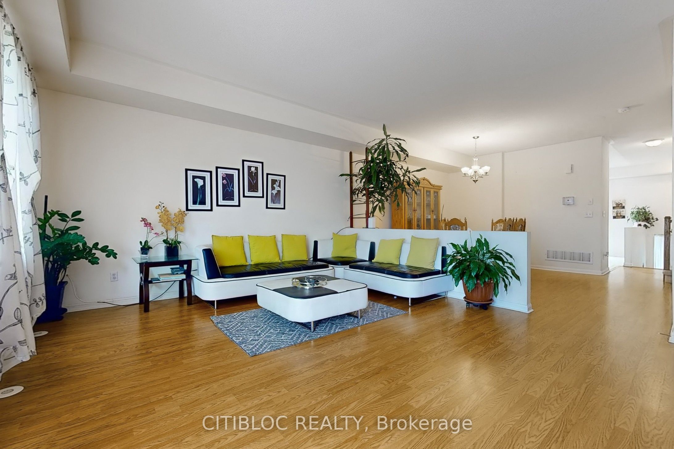 3029 Finch Avenue W 13 Property Photo 3