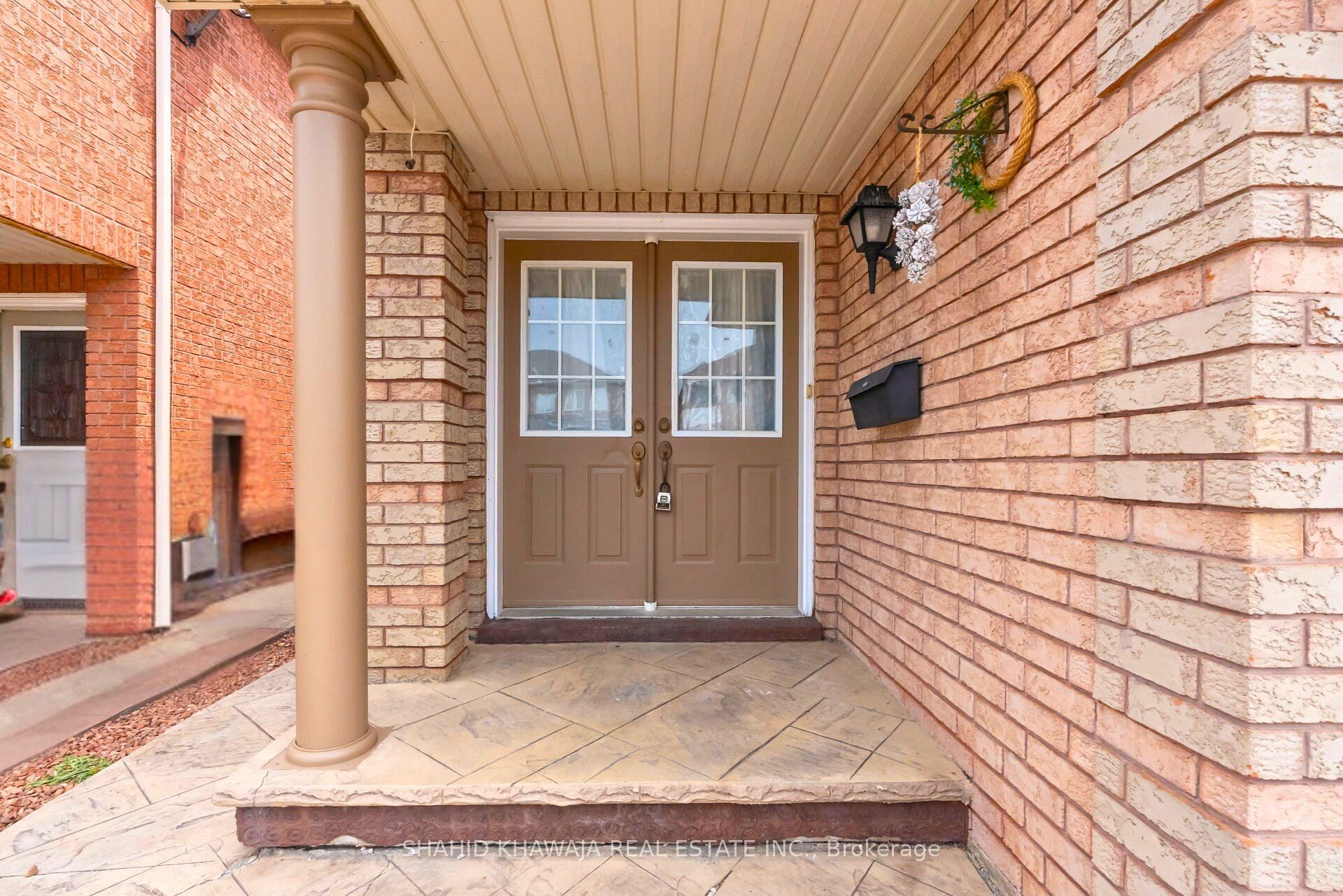 952 Marygrace Court Property Photo 4