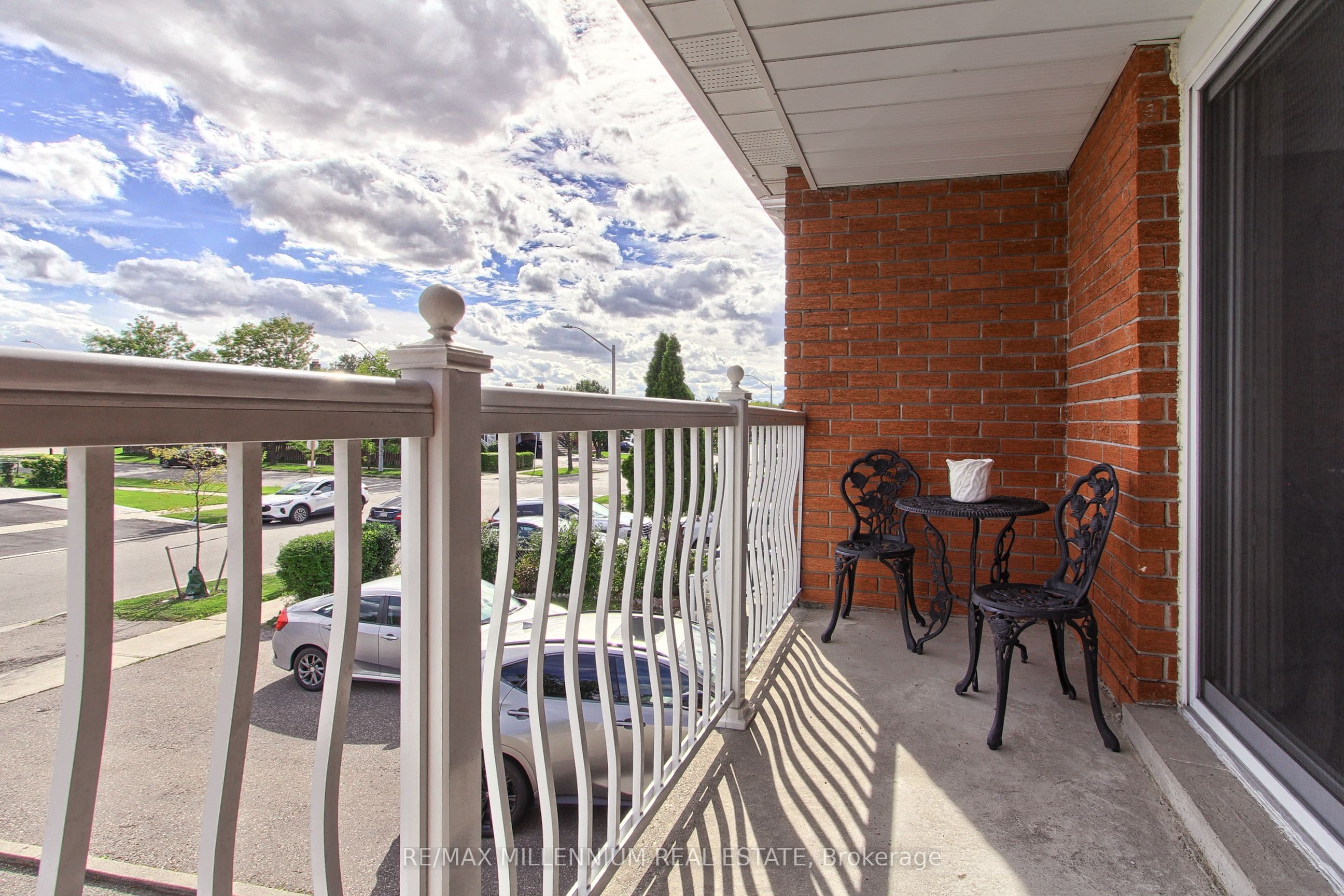 7431 Sigsbee Drive Property Photo 2
