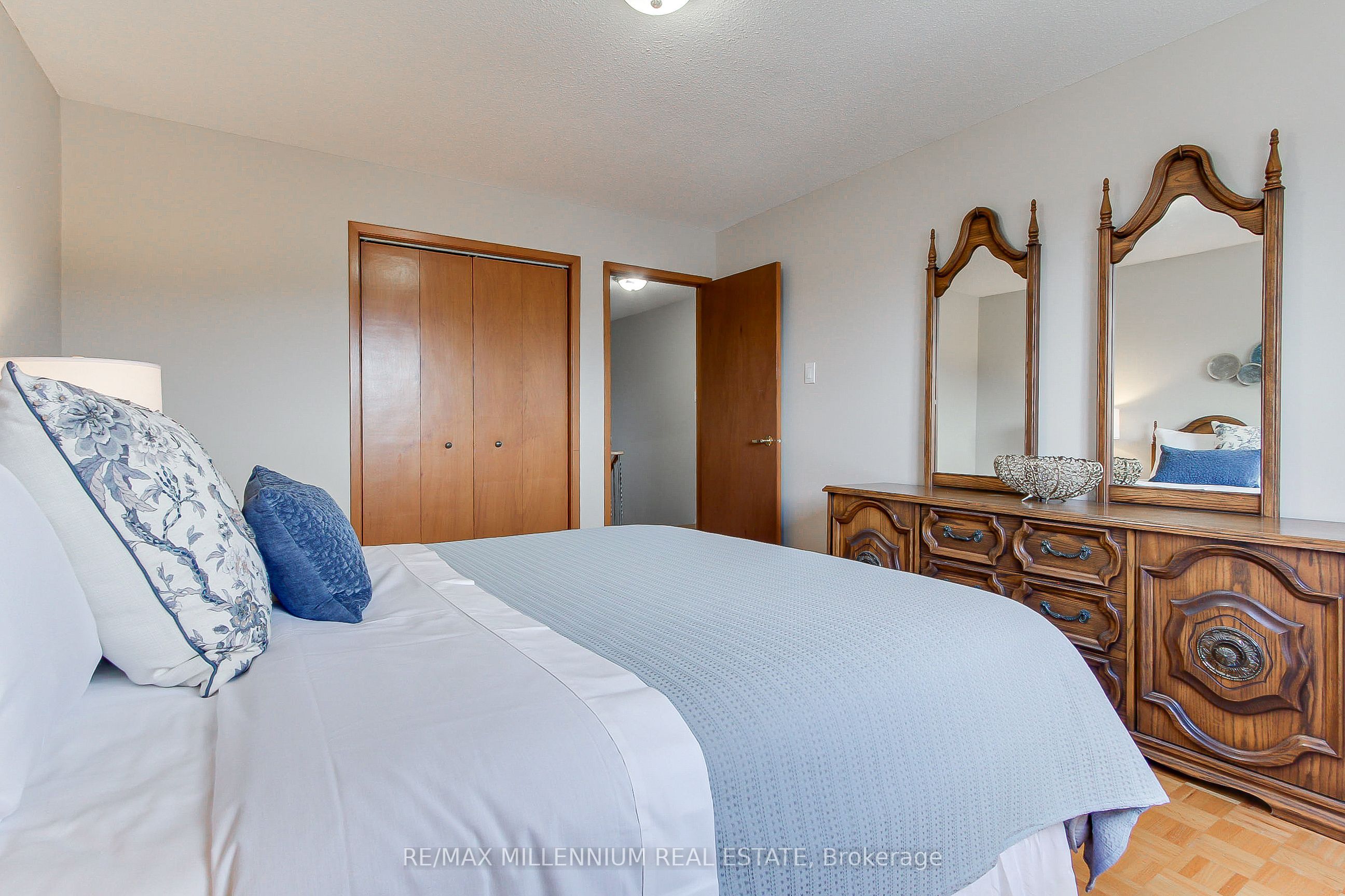 7431 Sigsbee Drive Property Photo 14