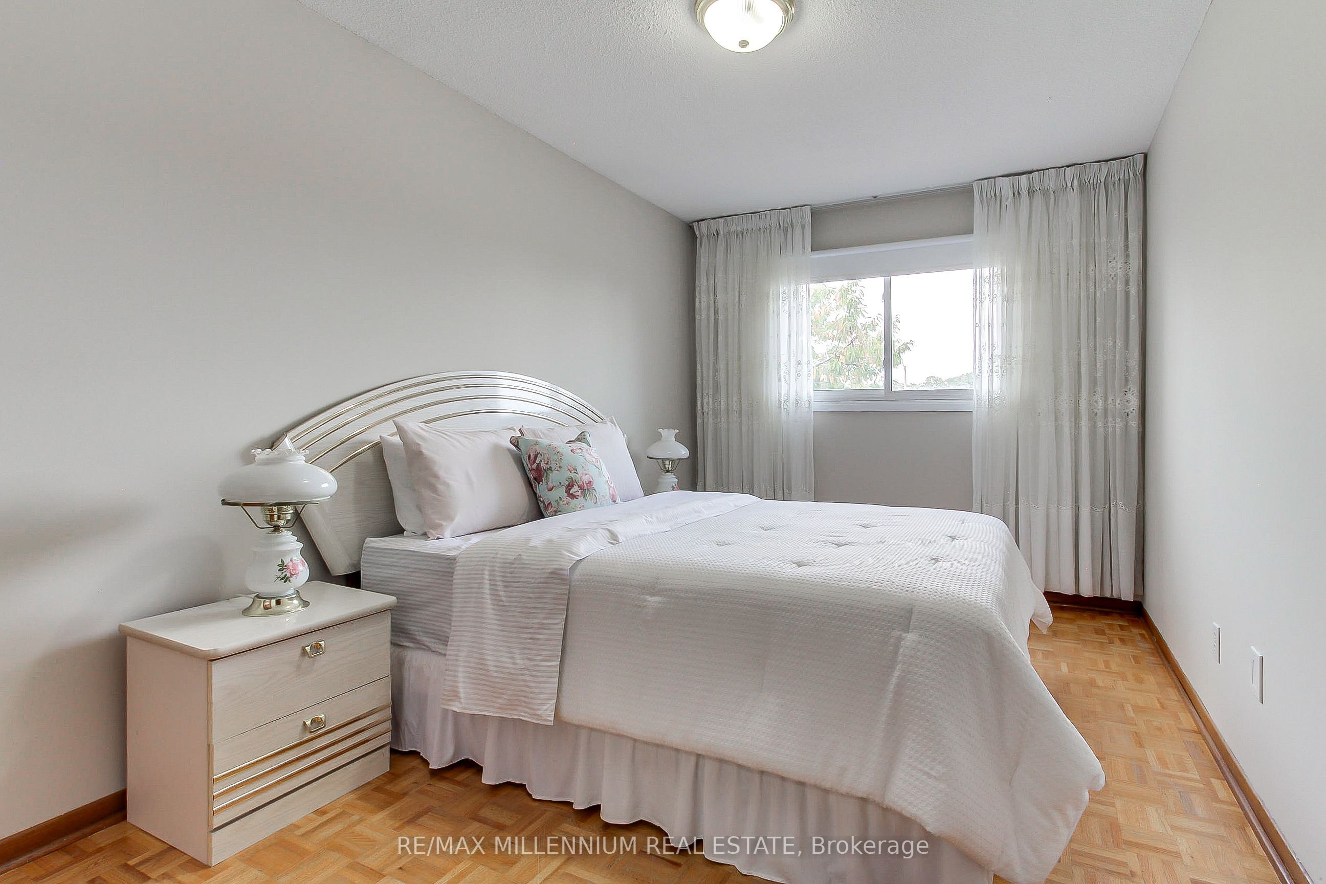 7431 Sigsbee Drive Property Photo 15
