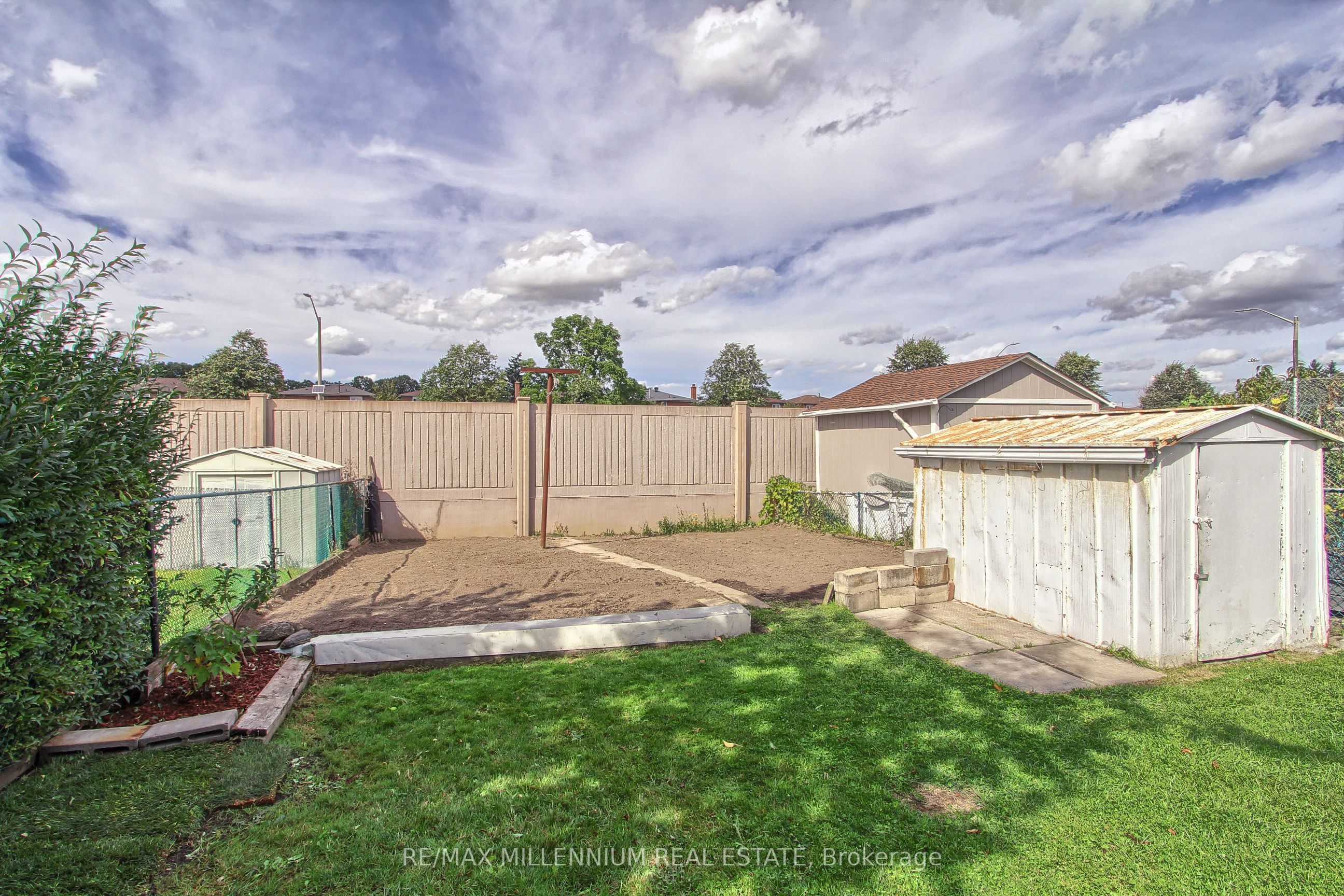 7431 Sigsbee Drive Property Photo 33