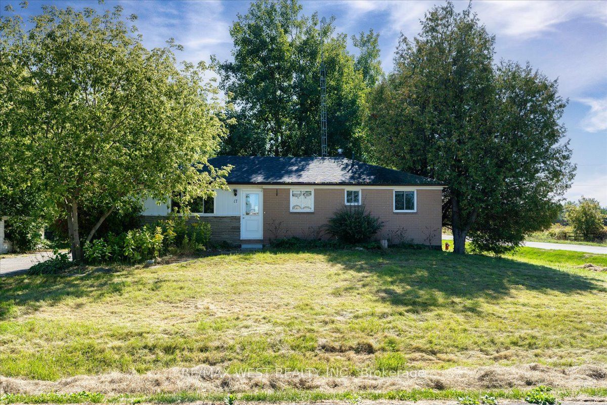 17 Heather Street Property Photo 1