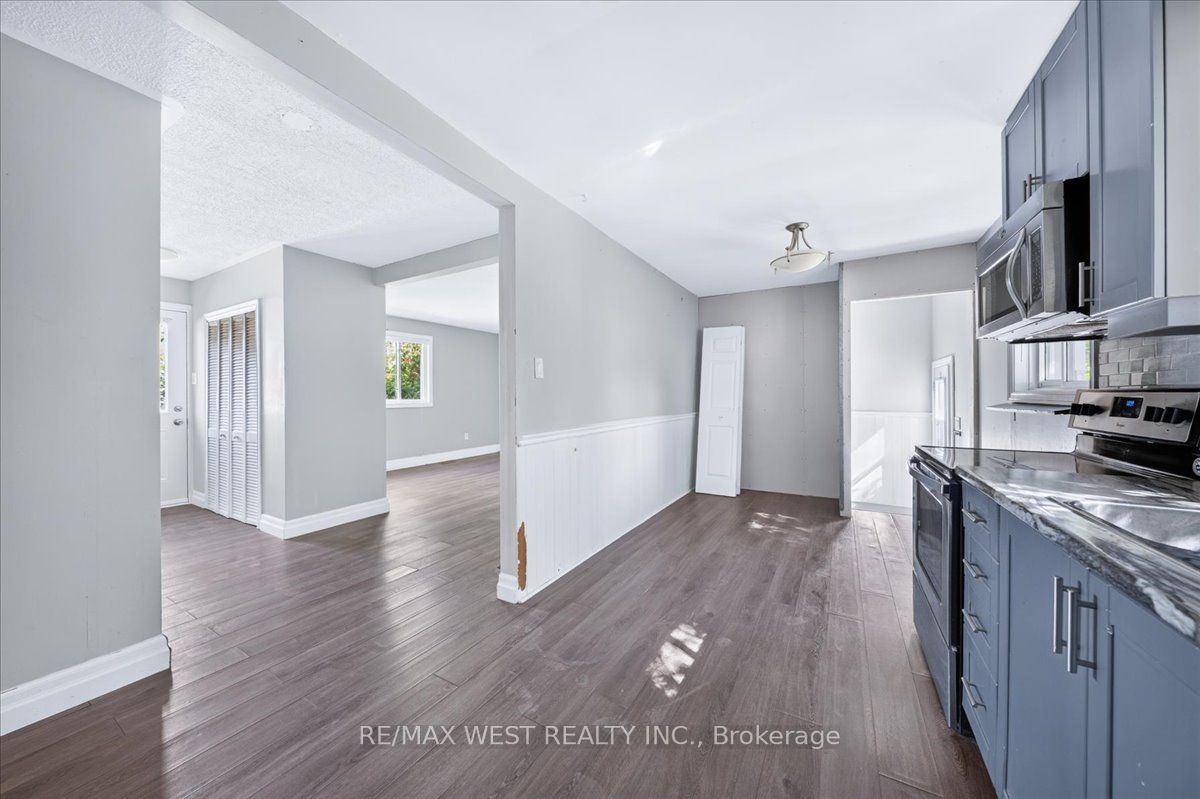 17 Heather Street Property Photo 20