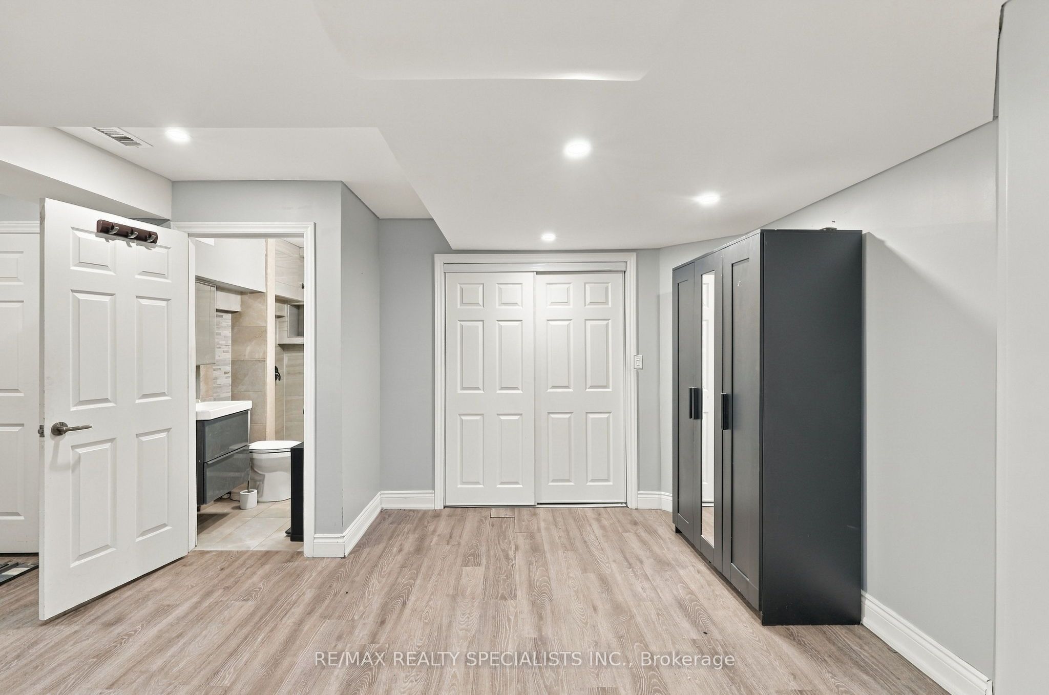 1011 Mccuaig Drive Bsmt Property Photo 13