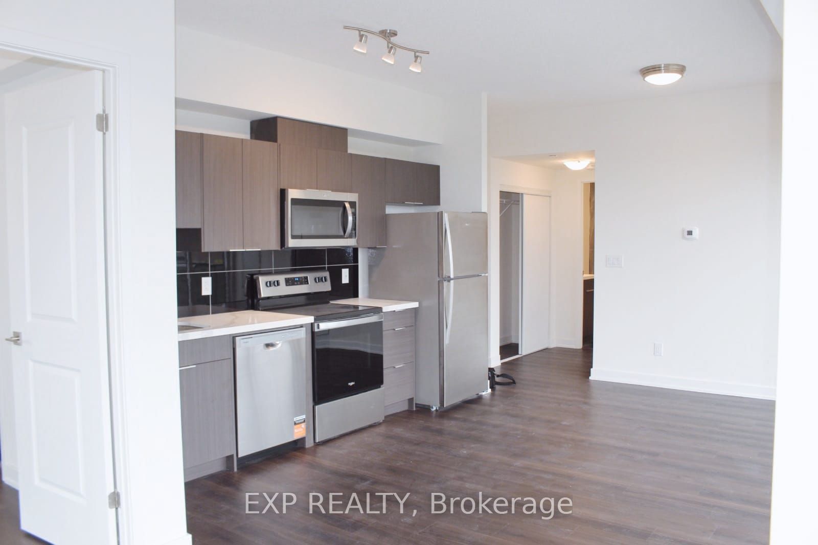 2825 Jane Street 704 Property Photo 7