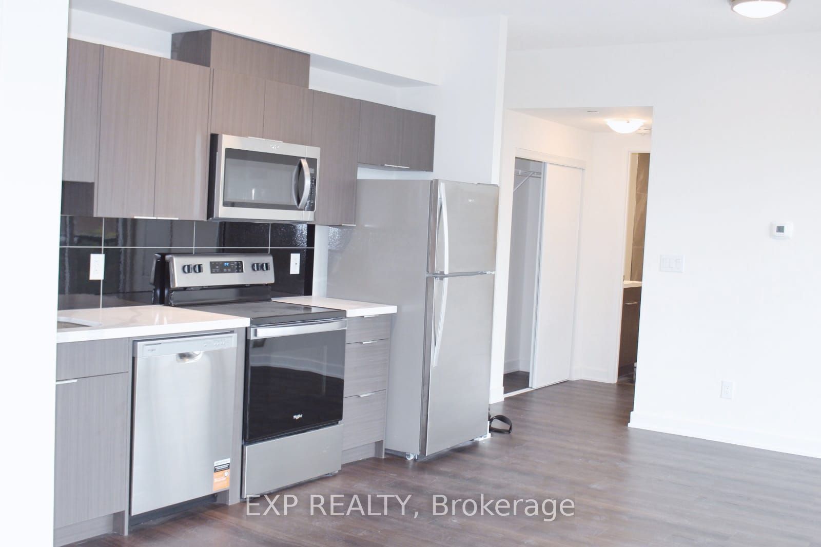 2825 Jane Street 704 Property Photo 8