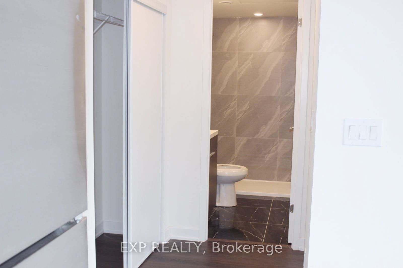 2825 Jane Street 704 Property Photo 15