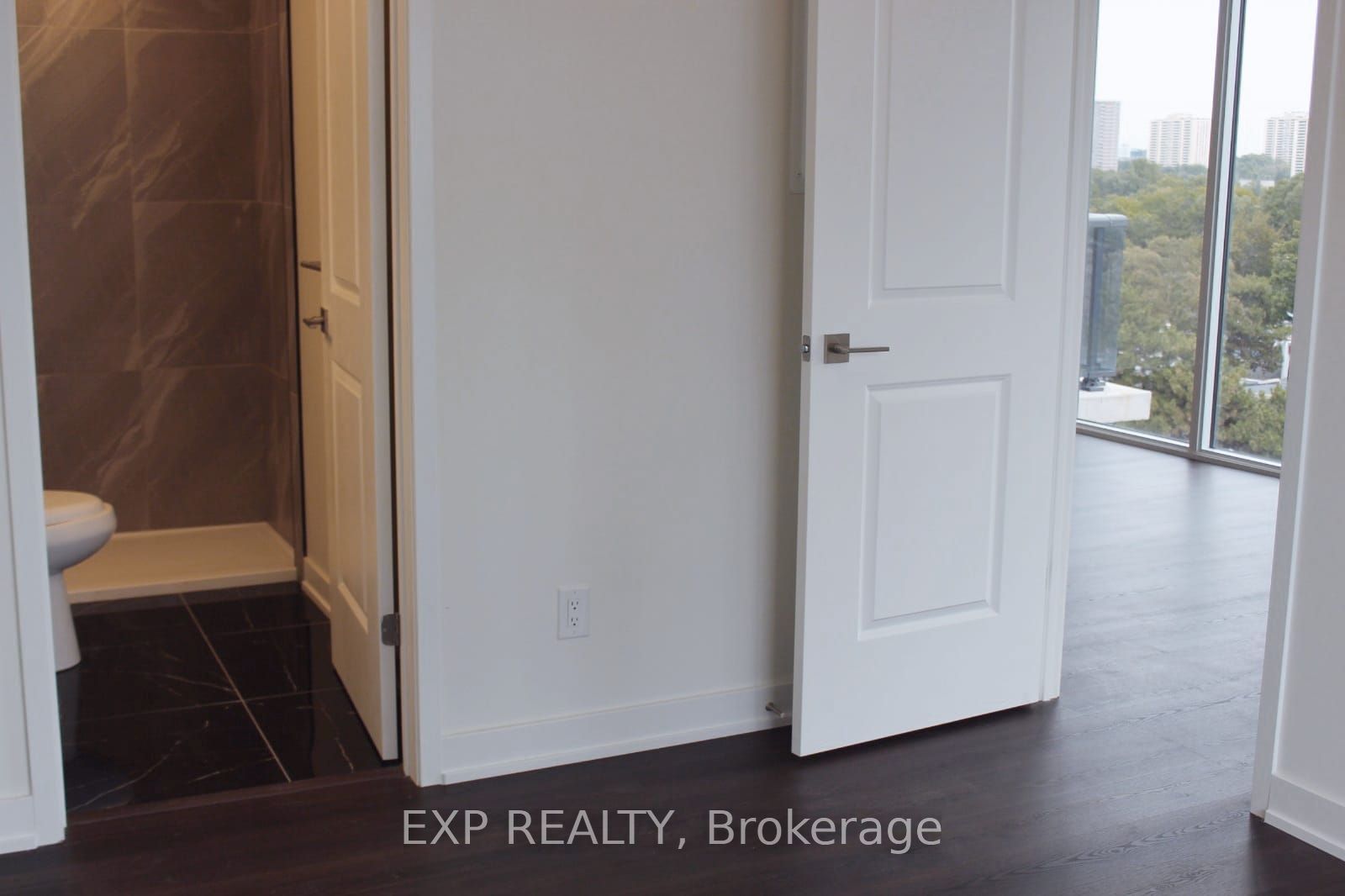 2825 Jane Street 704 Property Photo 17