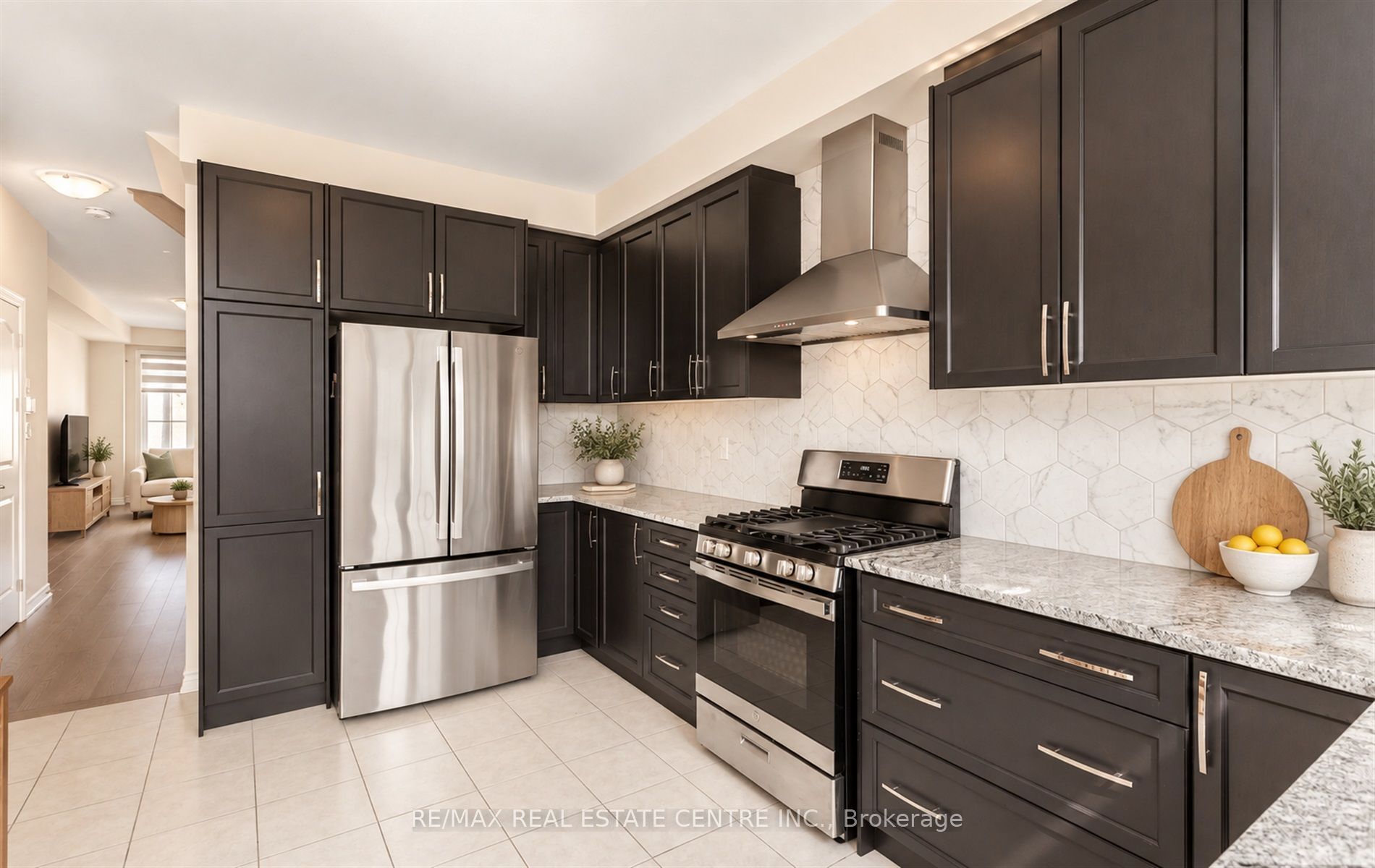 353 Inspire Boulevard Property Photo 8