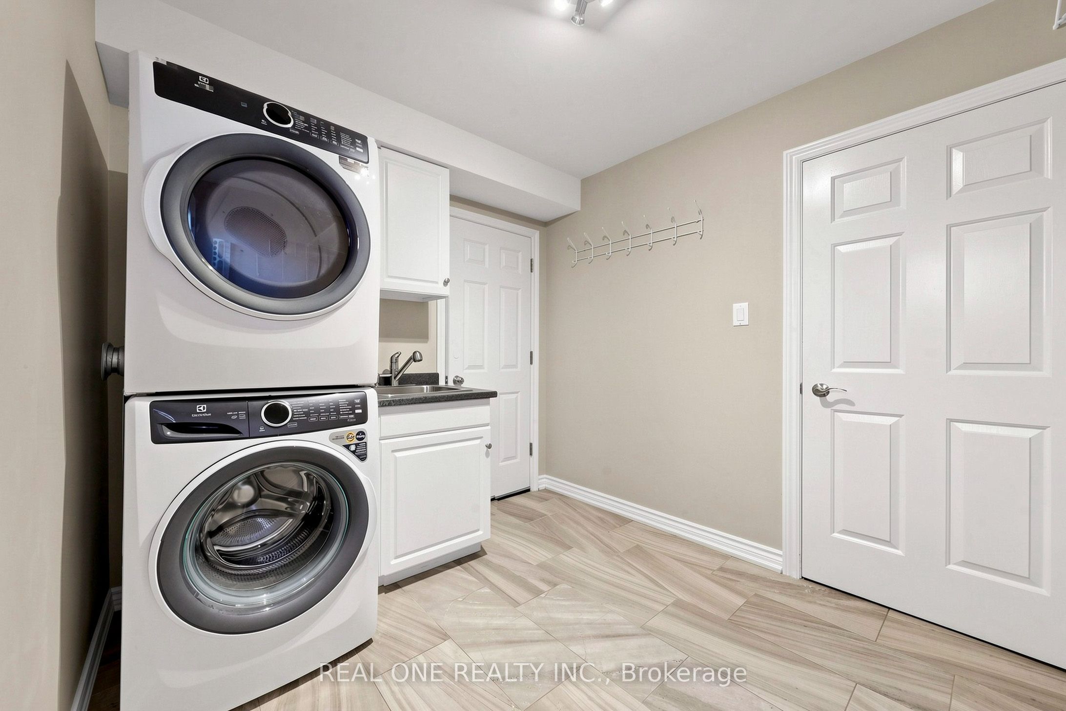1213 Rosethorne Road Property Photo 42