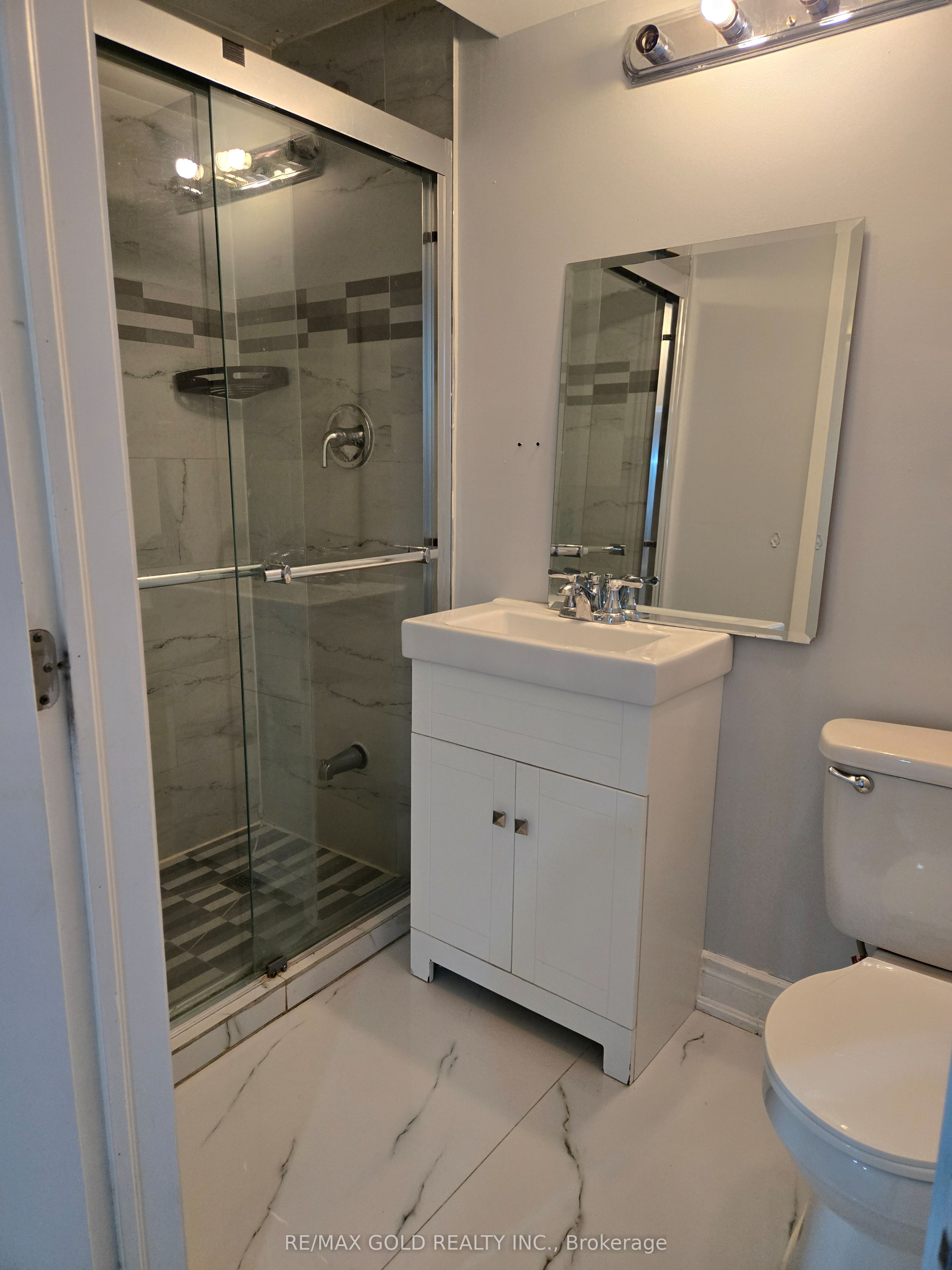 18 Markham Street Property Photo 8