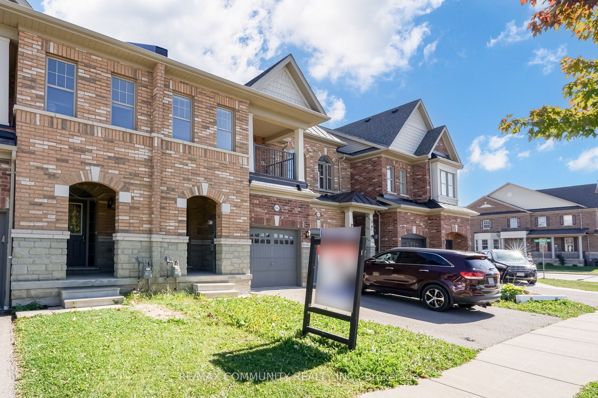 66 Kempsford Crescent Property Photo 1