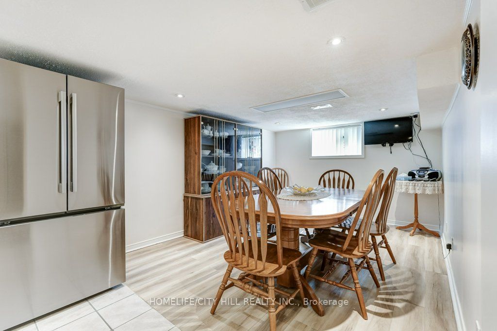 118 Lambton Avenue Property Photo 15