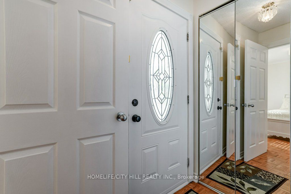 118 Lambton Avenue Property Photo 17