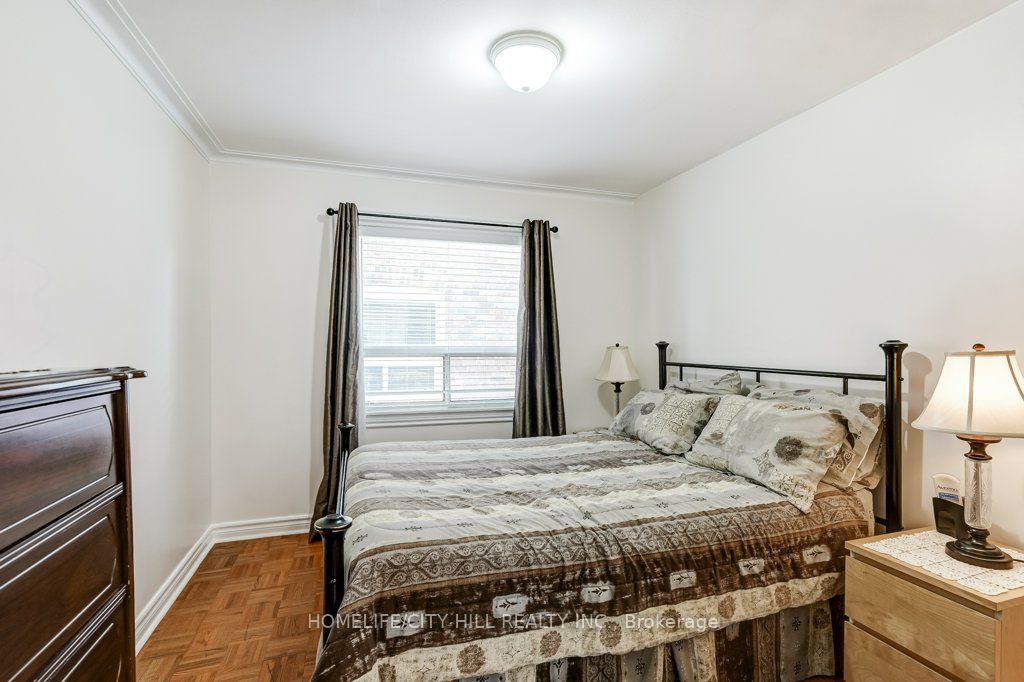 118 Lambton Avenue Property Photo 20