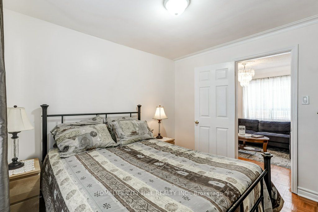 118 Lambton Avenue Property Photo 25