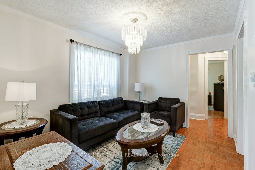 118 Lambton Avenue Property Photo 26