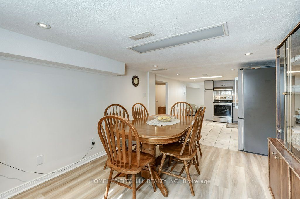 118 Lambton Avenue Property Photo 27