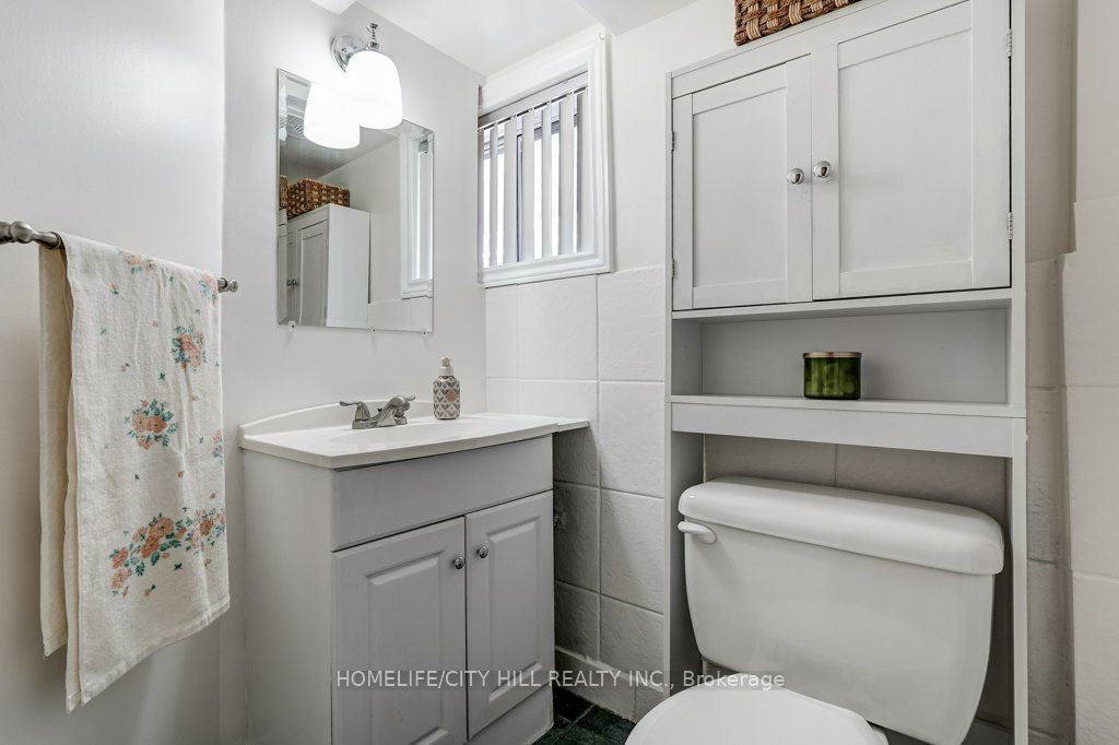 118 Lambton Avenue Property Photo 30
