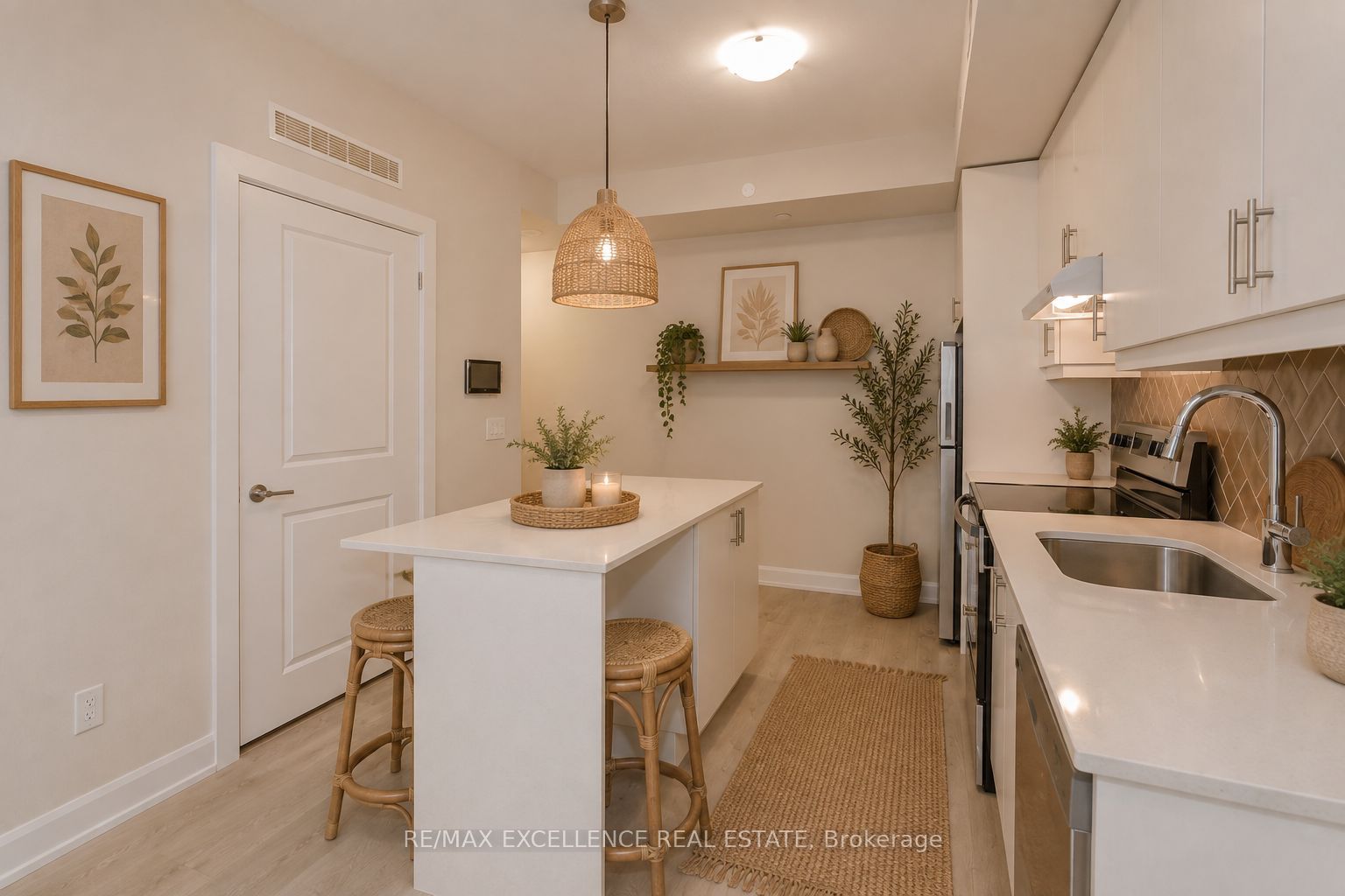 3220 William Coltson Avenue 716 Property Photo 1