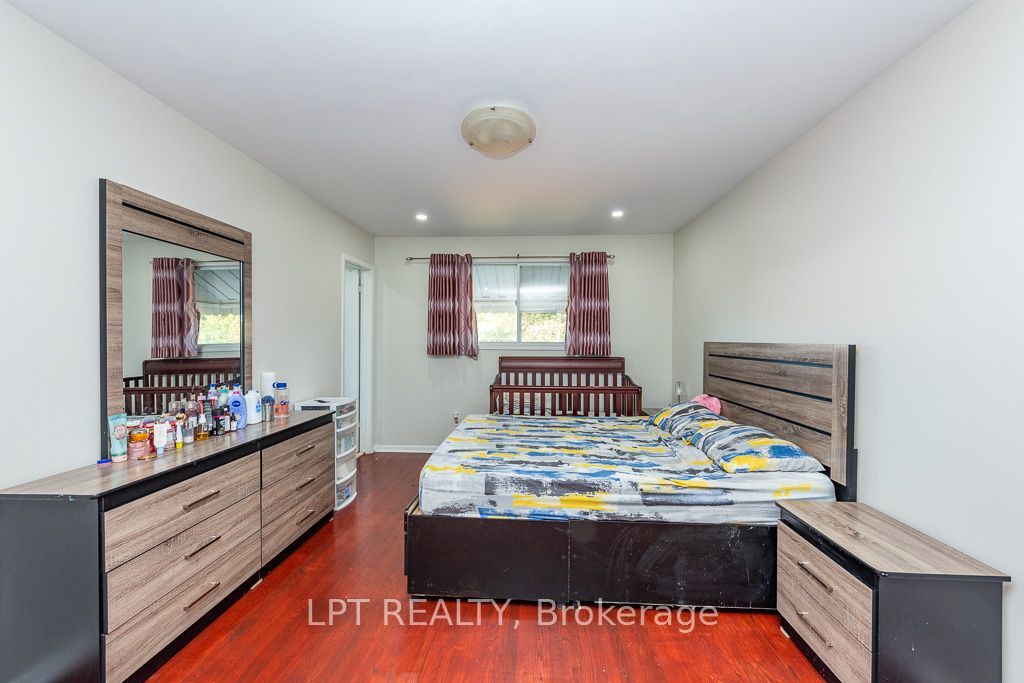 111 Dearbourne Boulevard Property Photo 16