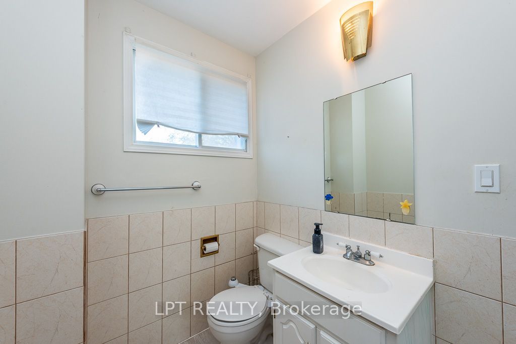 111 Dearbourne Boulevard Property Photo 19