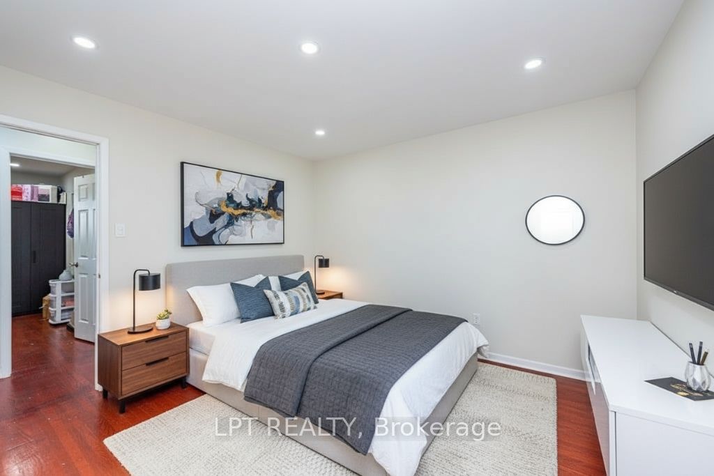 111 Dearbourne Boulevard Property Photo 20