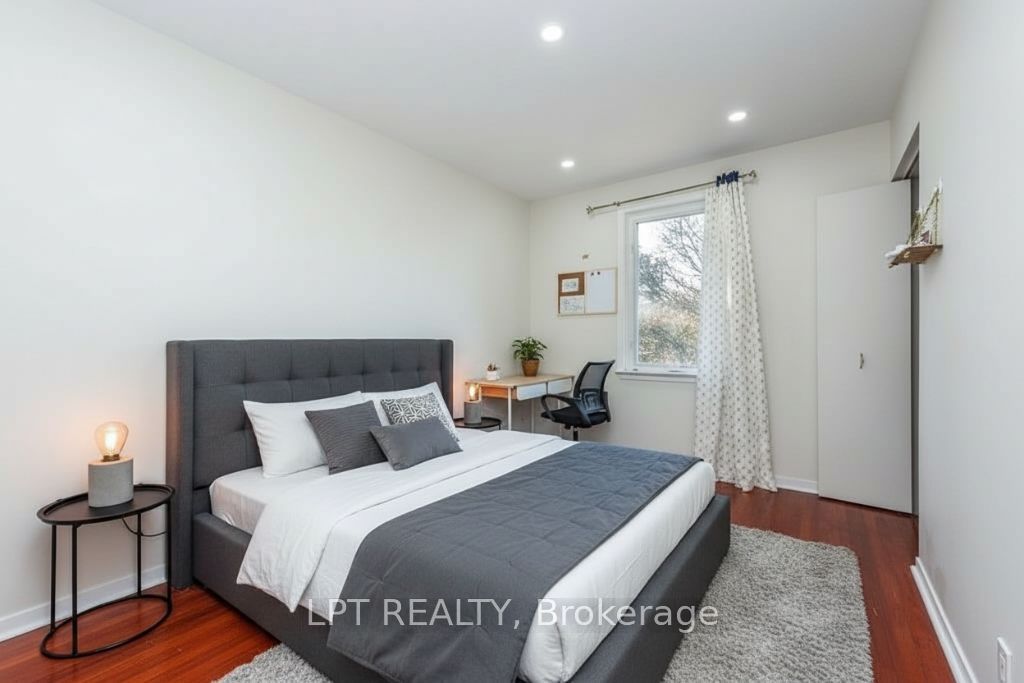 111 Dearbourne Boulevard Property Photo 21