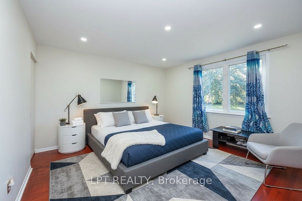 111 Dearbourne Boulevard Property Photo 25