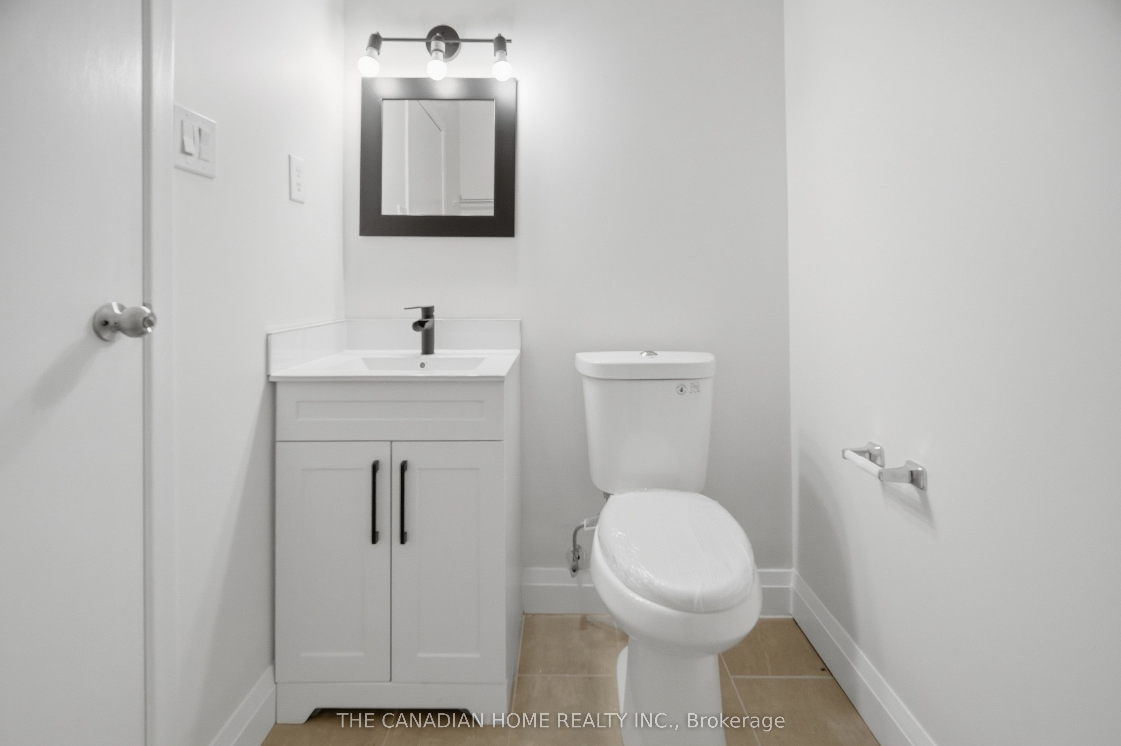 7875 Tranmere Drive 5 Property Photo 8