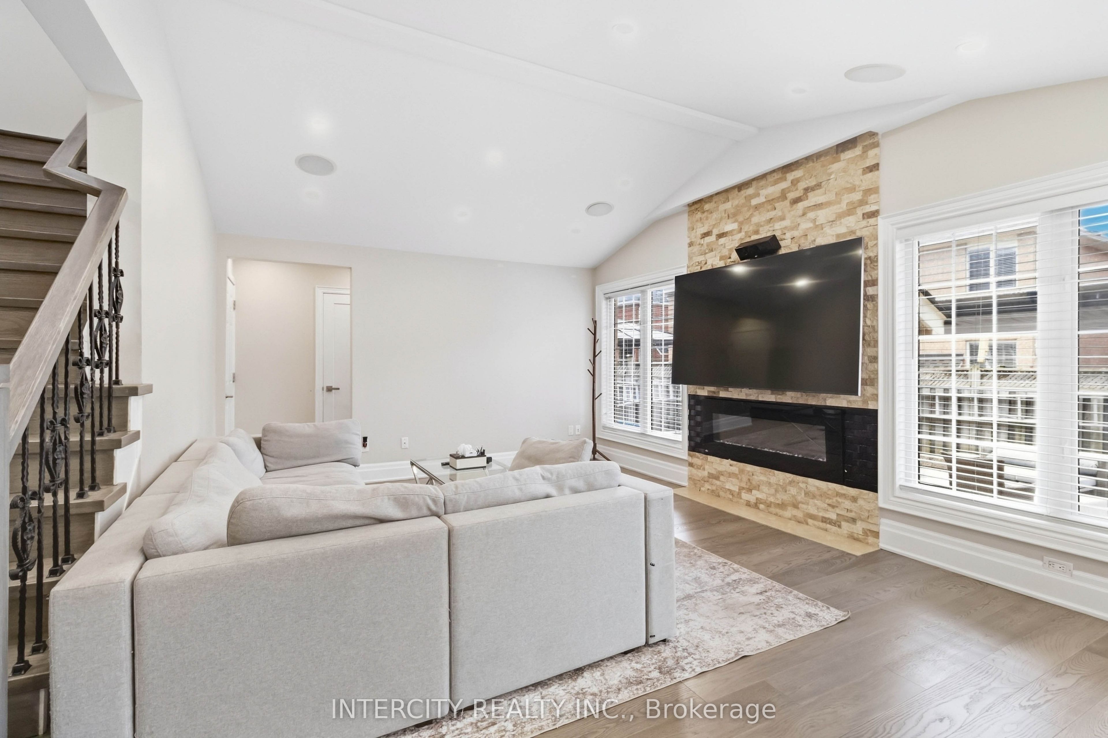 700 Trudeau Drive Property Photo 6
