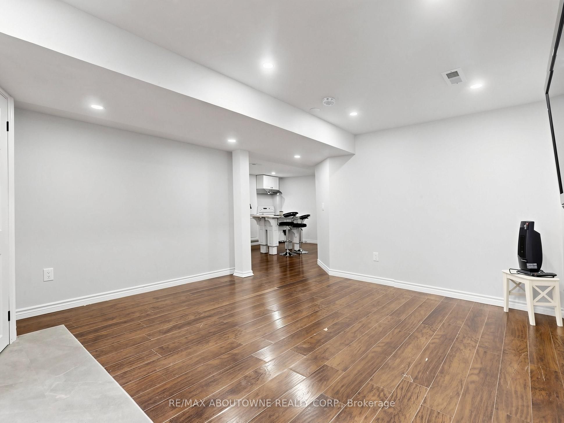 3850 Partition Road Basement Property Photo 3