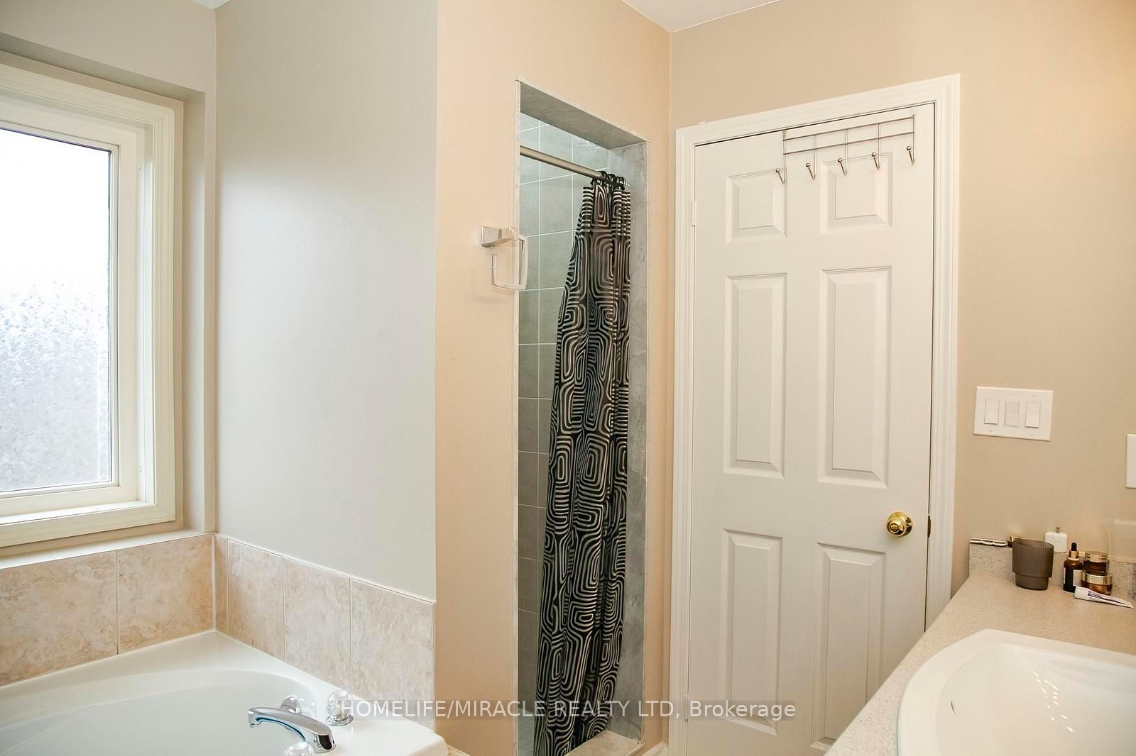 81 Narrow Valley Crescent Property Photo 30