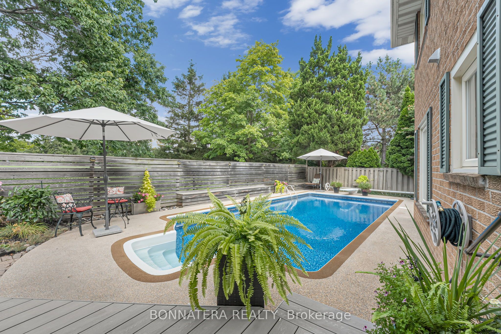 1409 Holly Court Property Photo 20